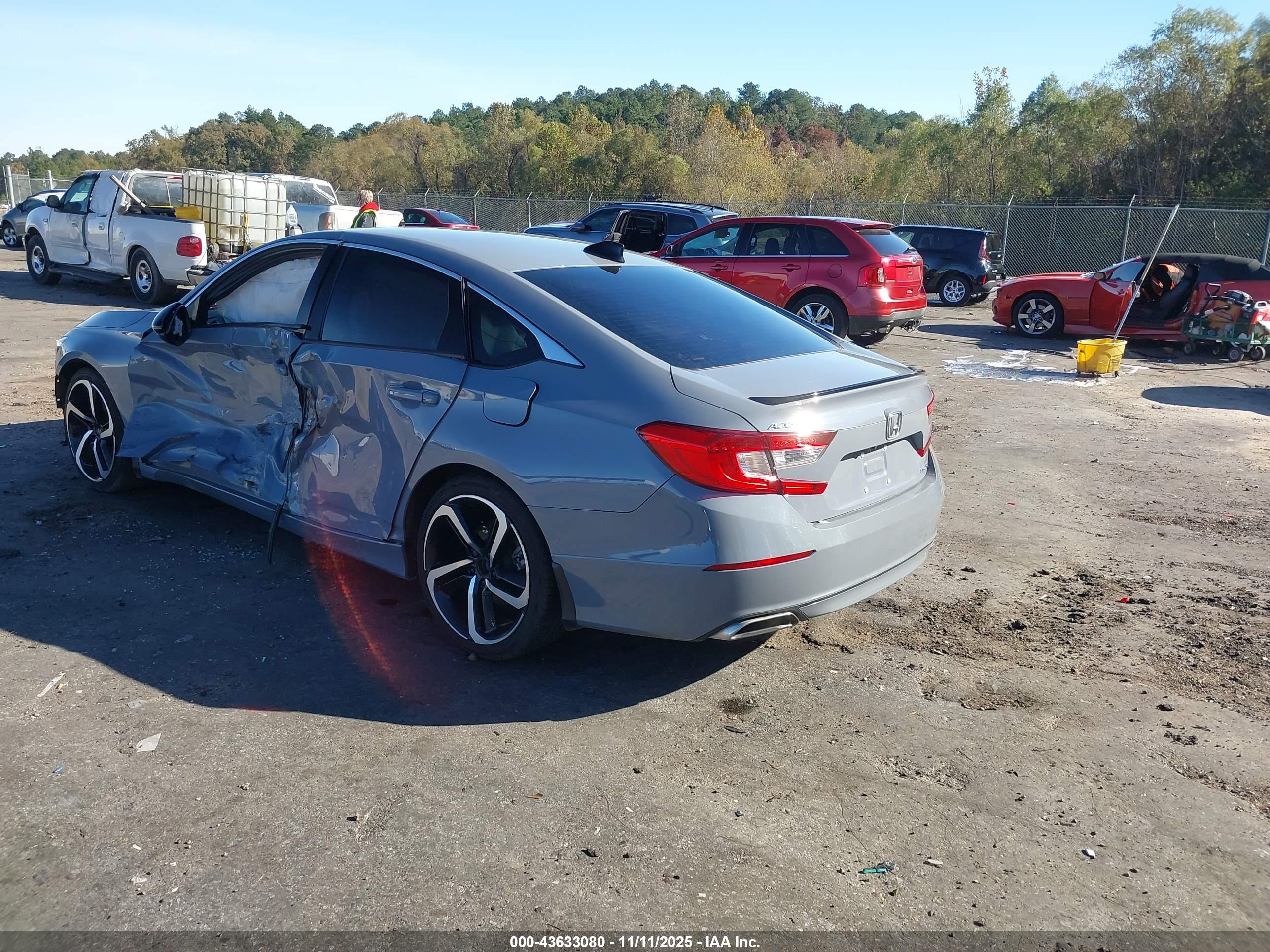 HONDA ACCORD image 3