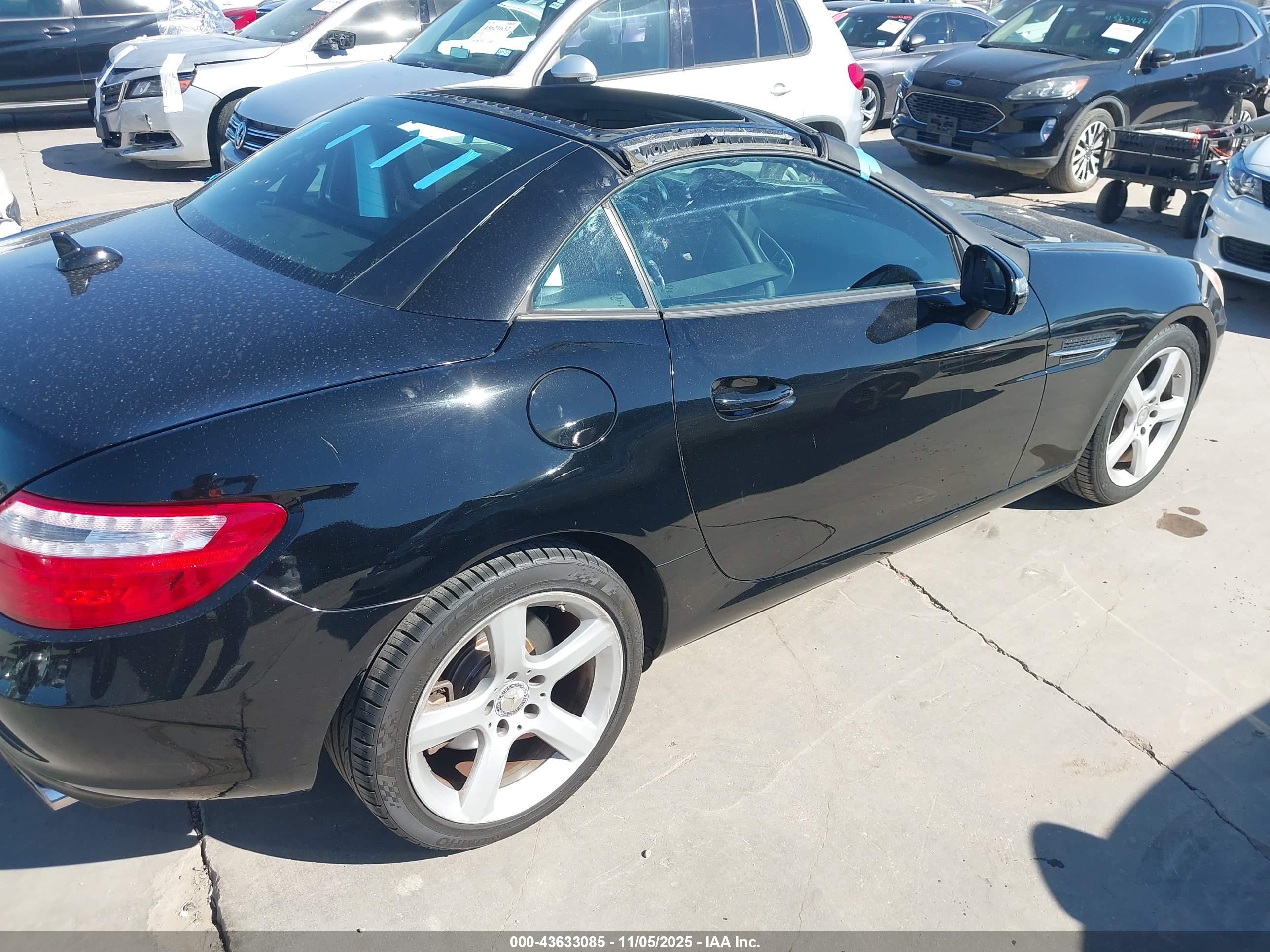 MERCEDES-BENZ SLK image 4