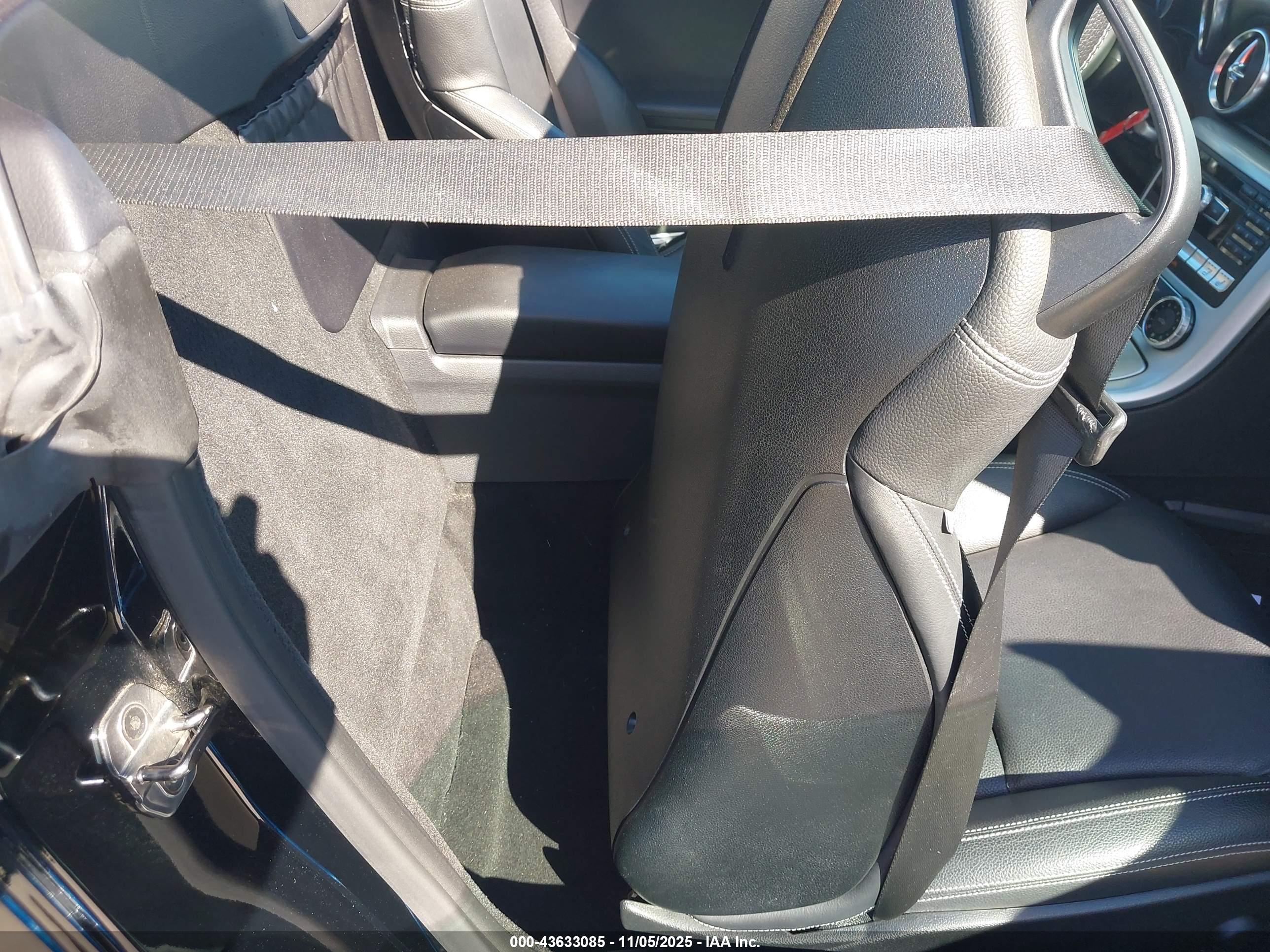 MERCEDES-BENZ SLK image 8