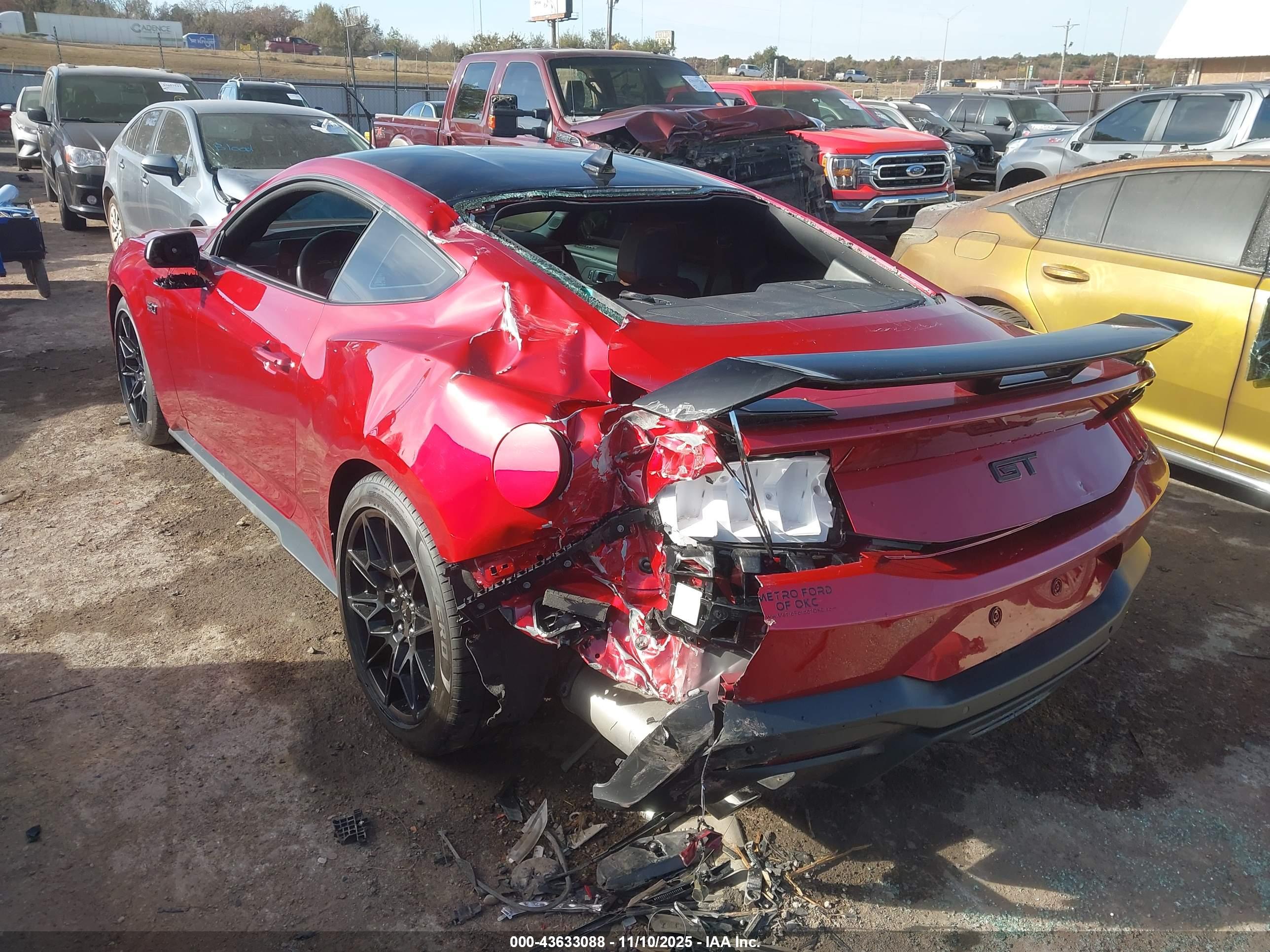 FORD MUSTANG image 3