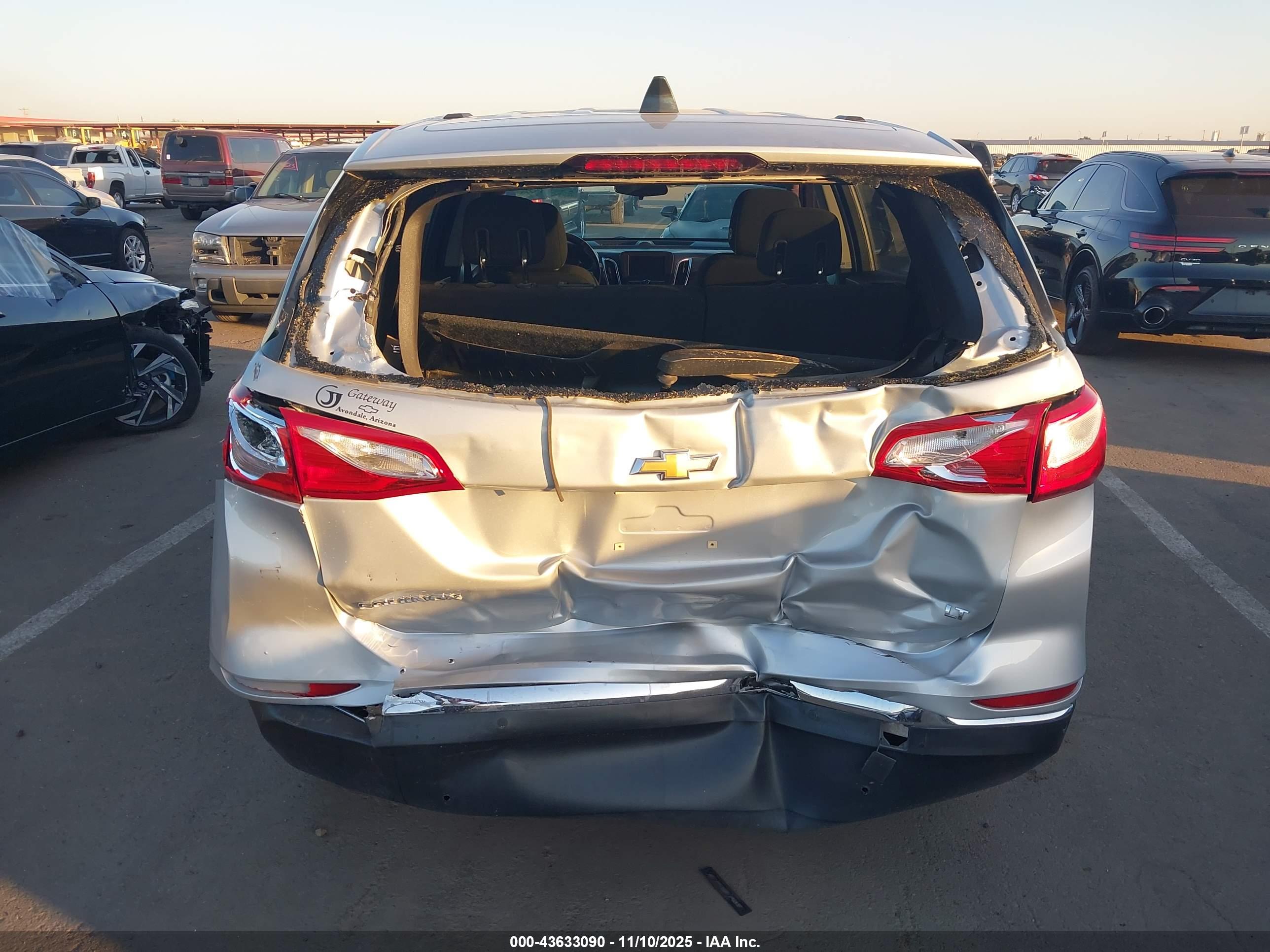 CHEVROLET EQUINOX image 6