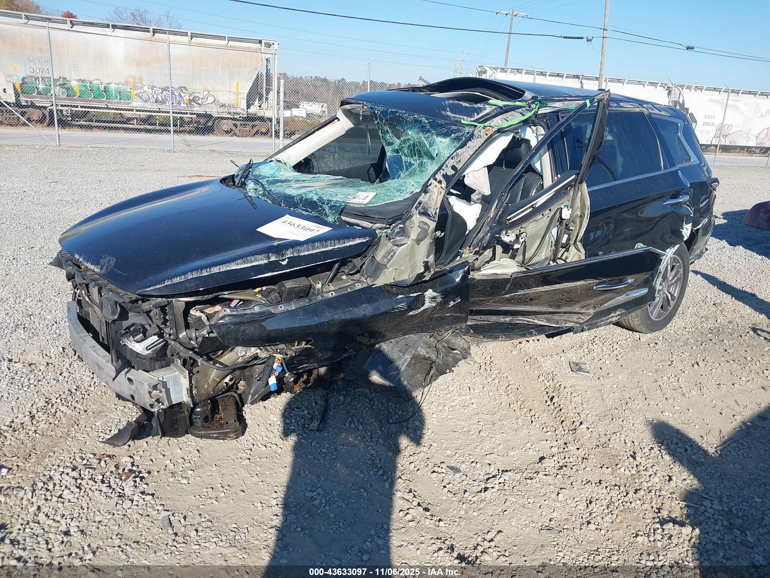 INFINITI QX60 image 2