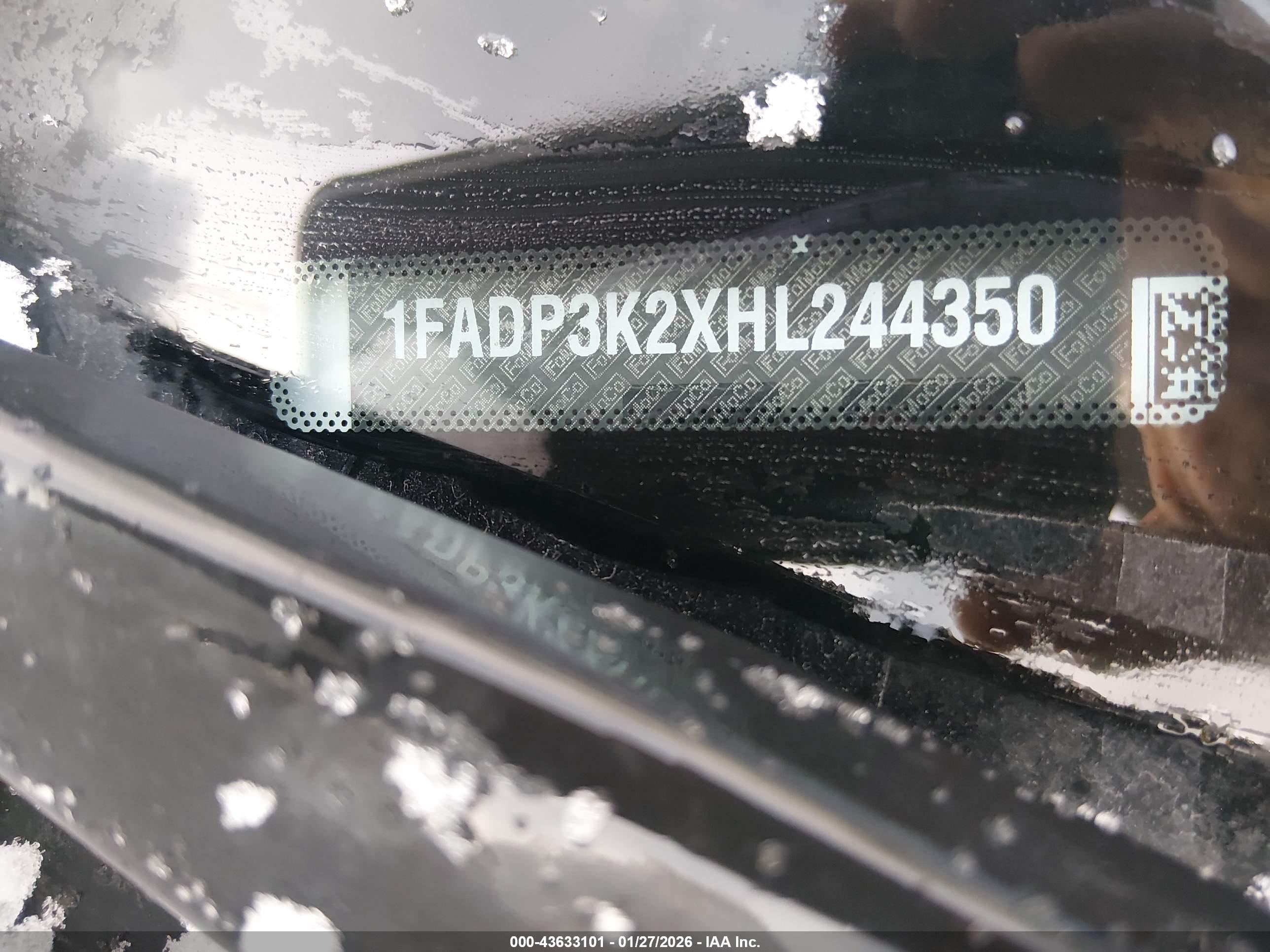 FORD FOCUS image 9