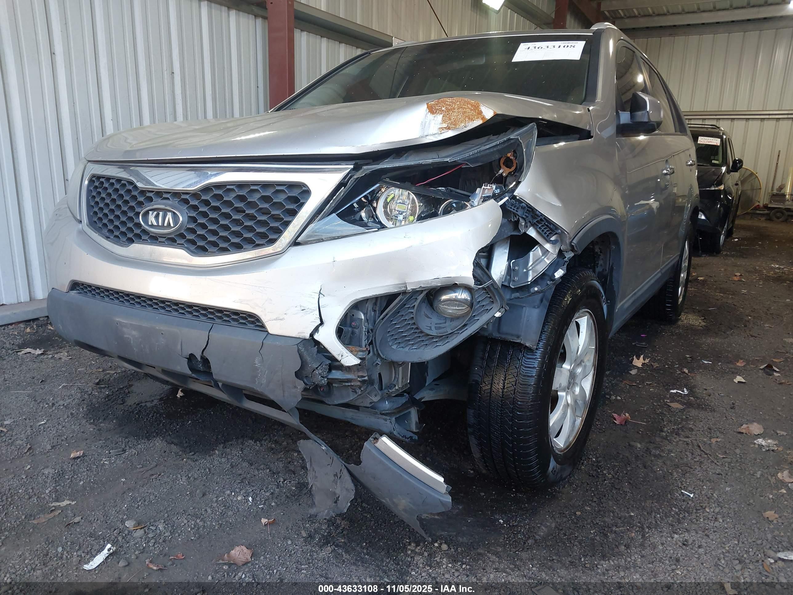 KIA SORENTO image 6