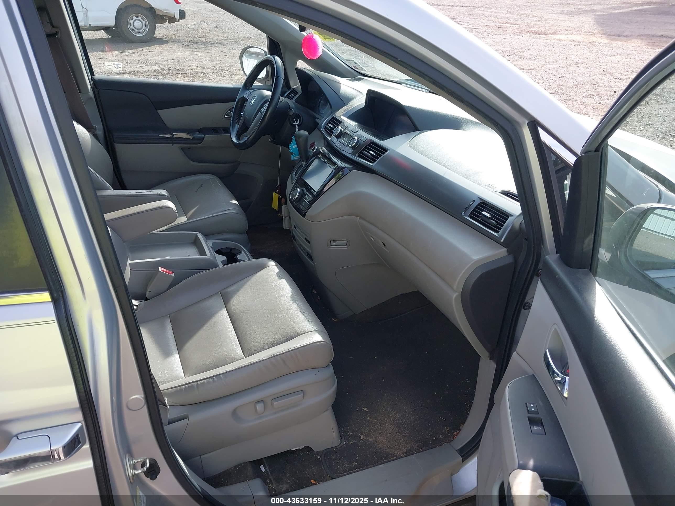 HONDA ODYSSEY image 5
