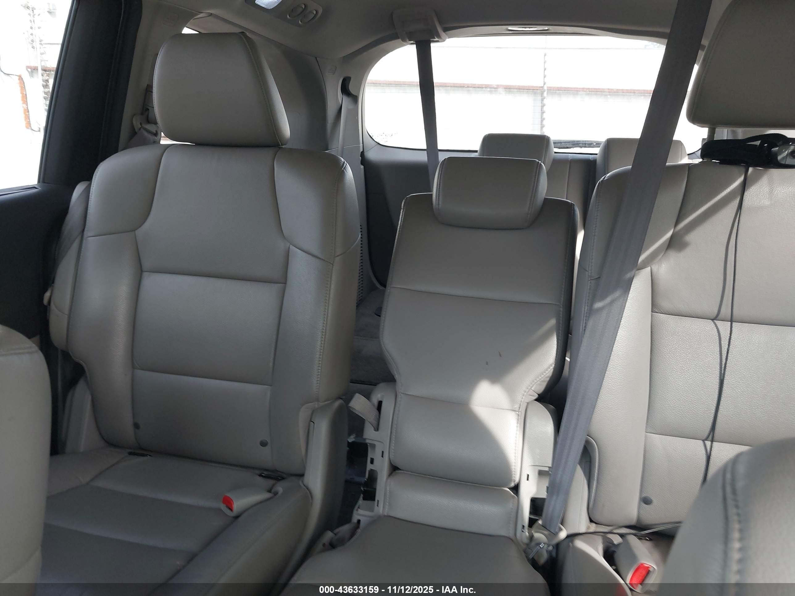 HONDA ODYSSEY image 8