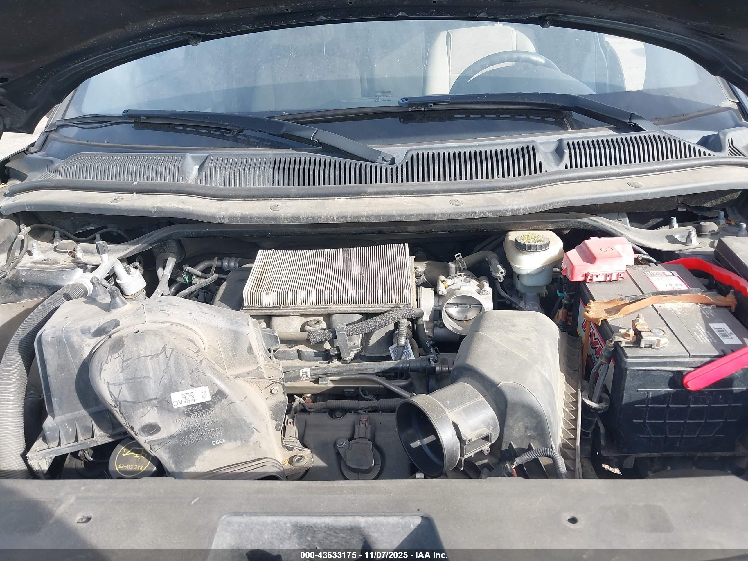 FORD EXPLORER image 10