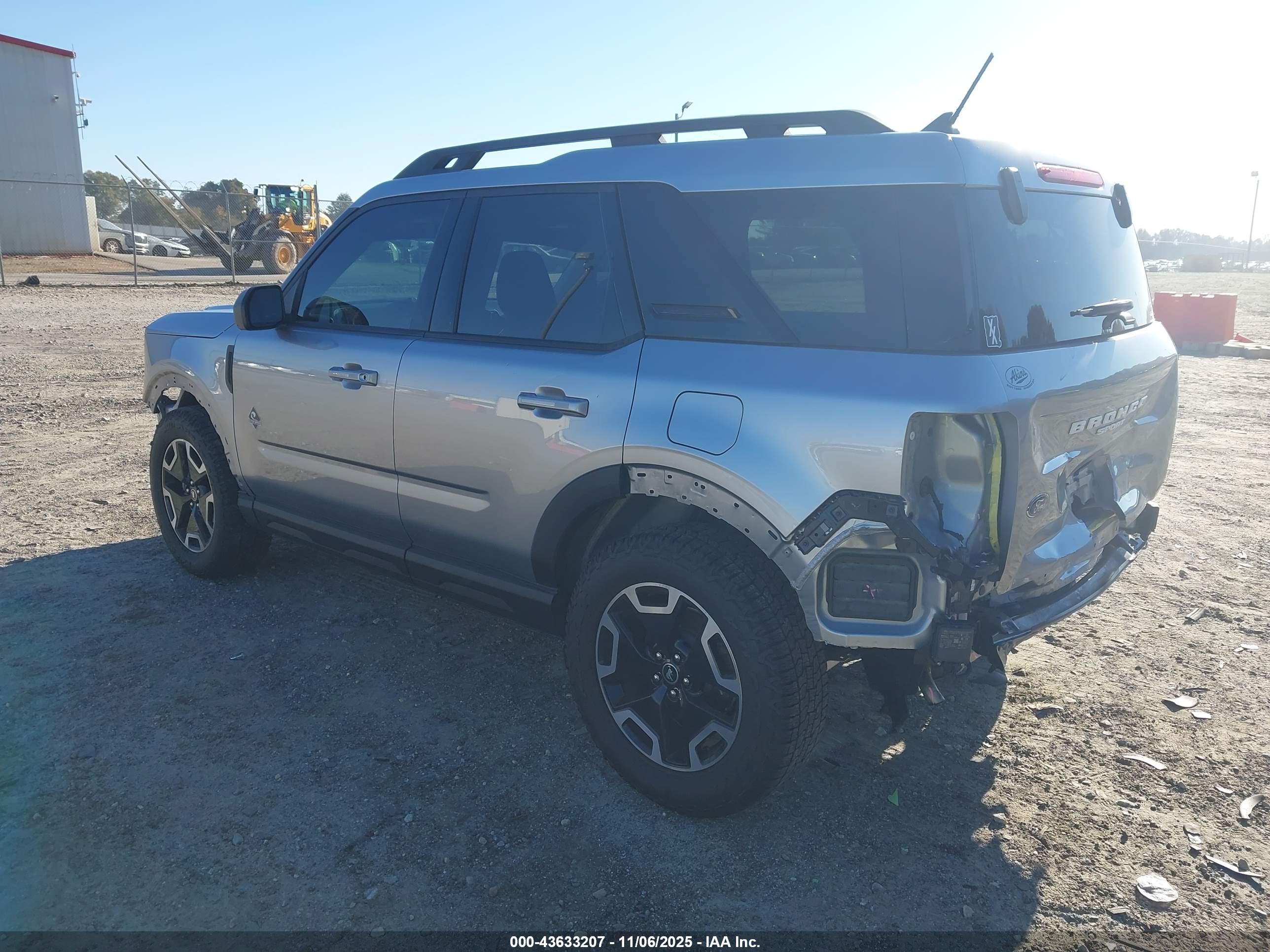FORD BRONCO image 3