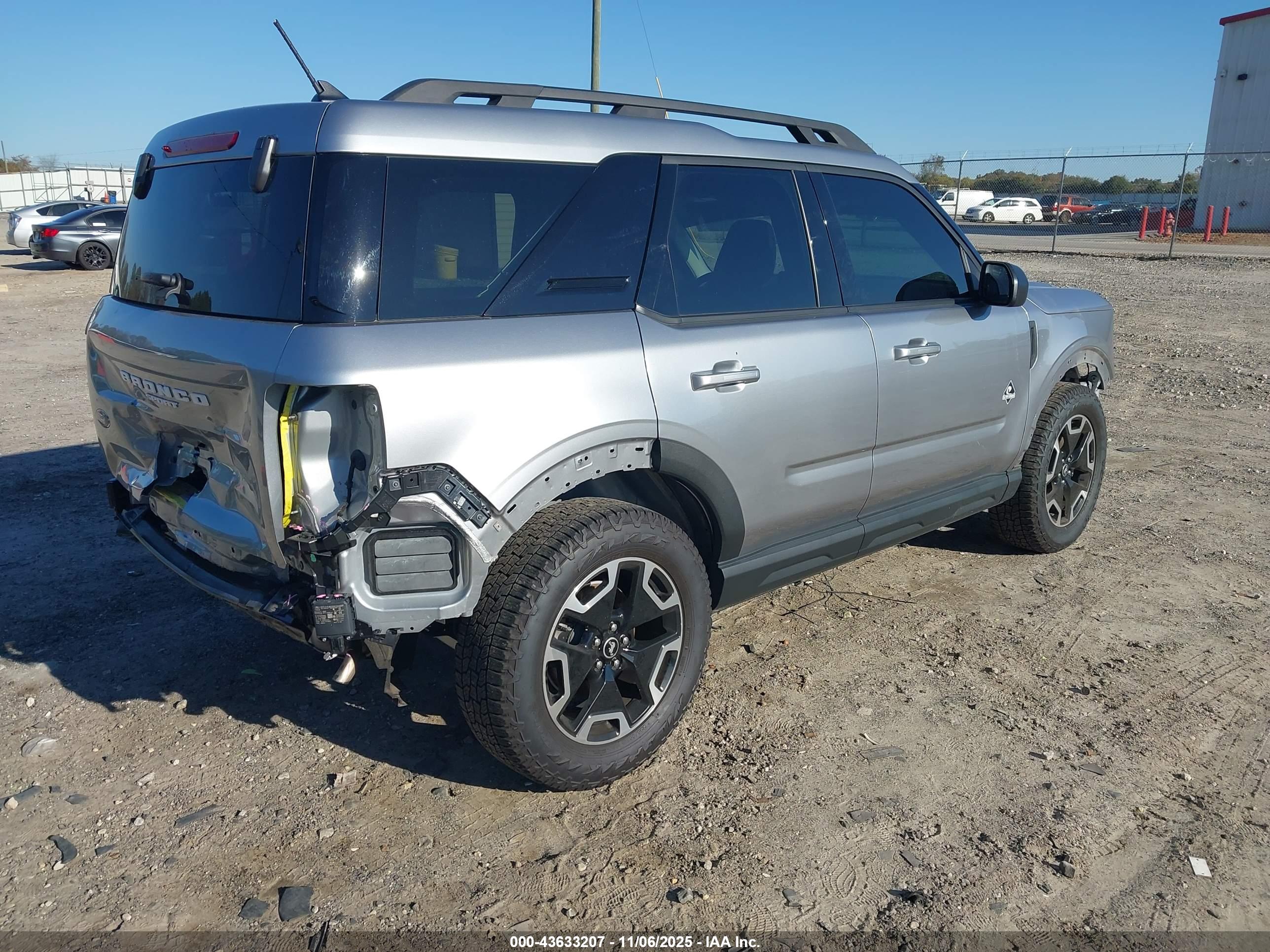 FORD BRONCO image 4