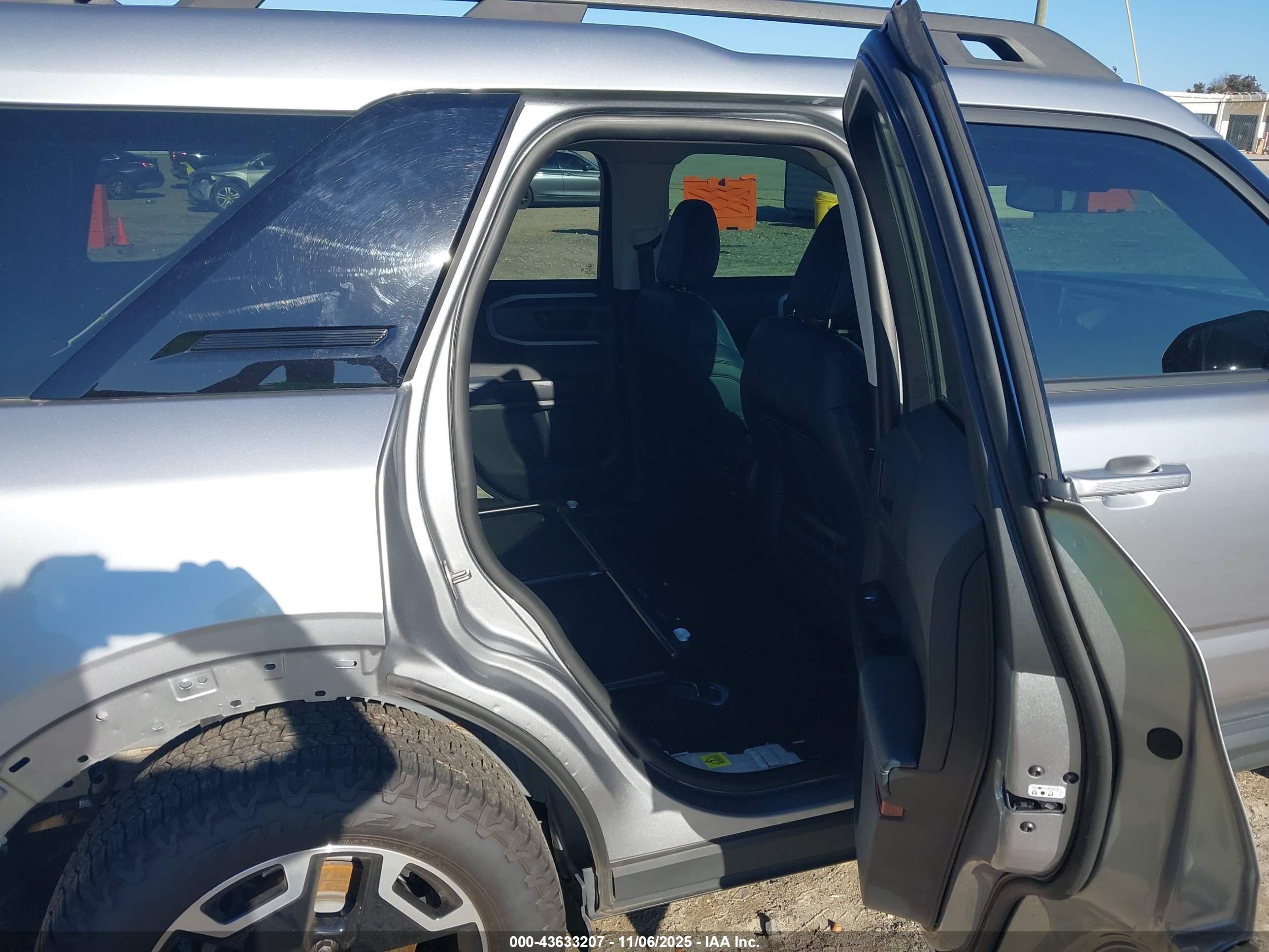 FORD BRONCO image 8