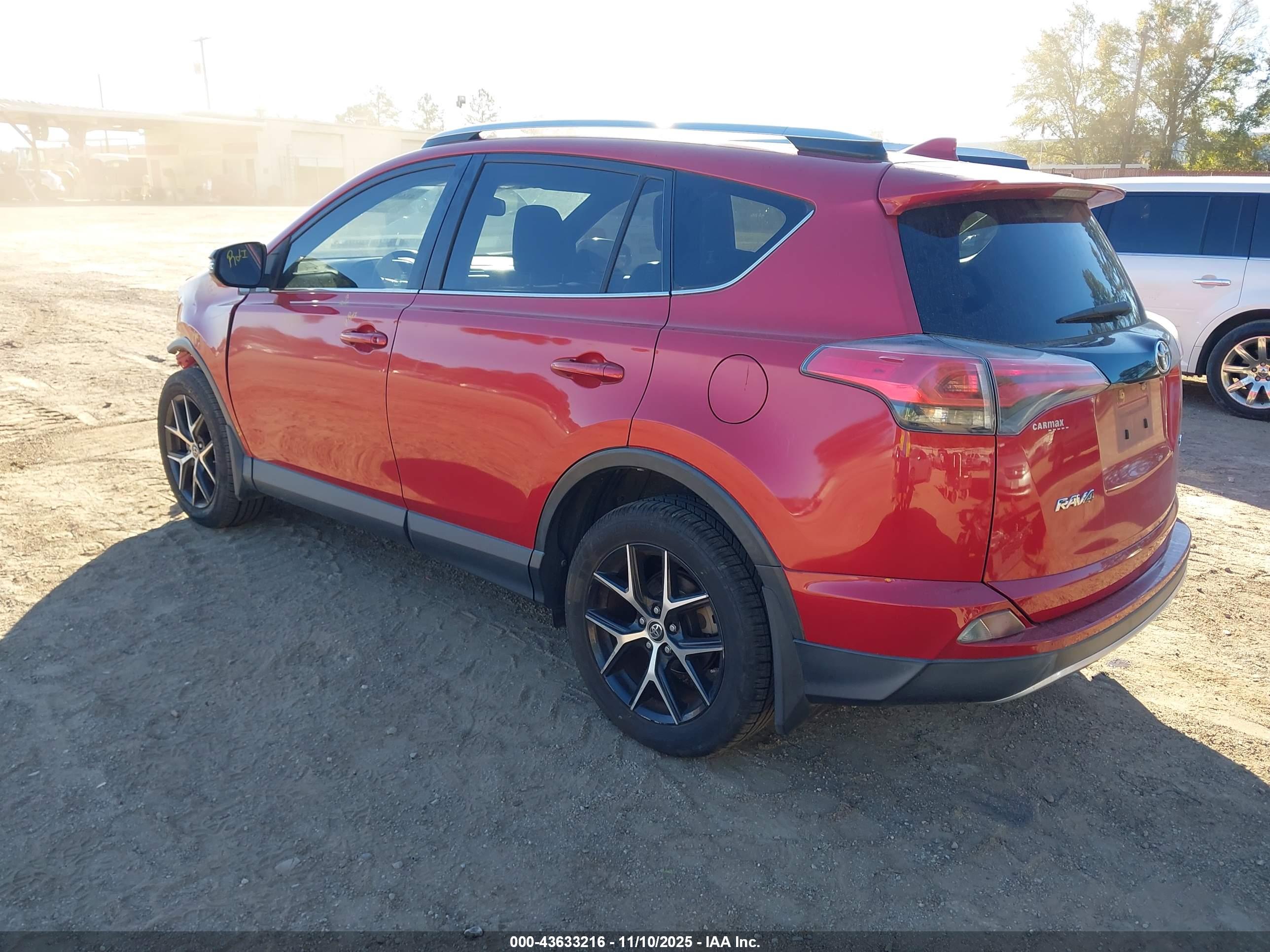 TOYOTA RAV4 image 3