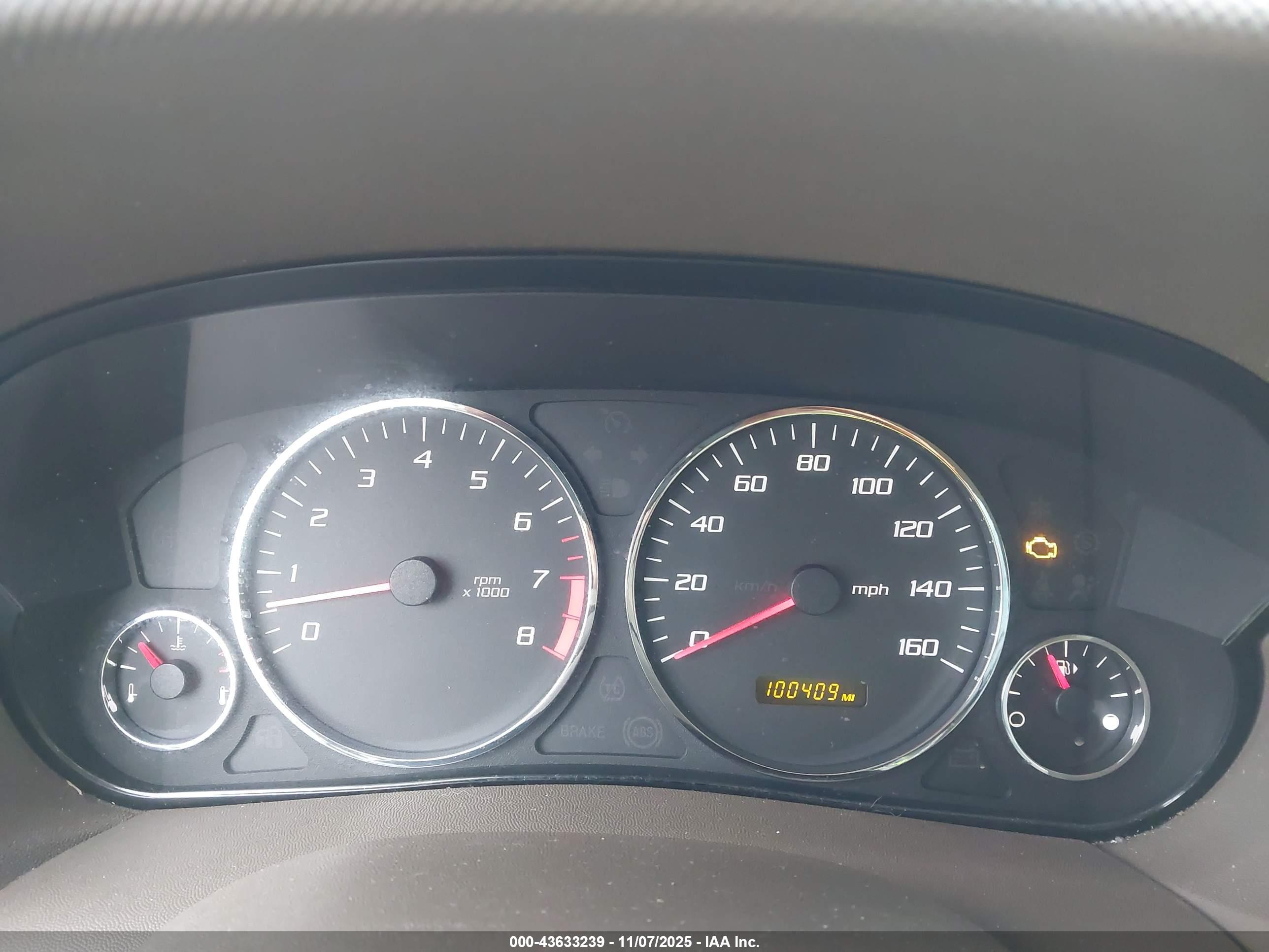 CADILLAC SRX image 7