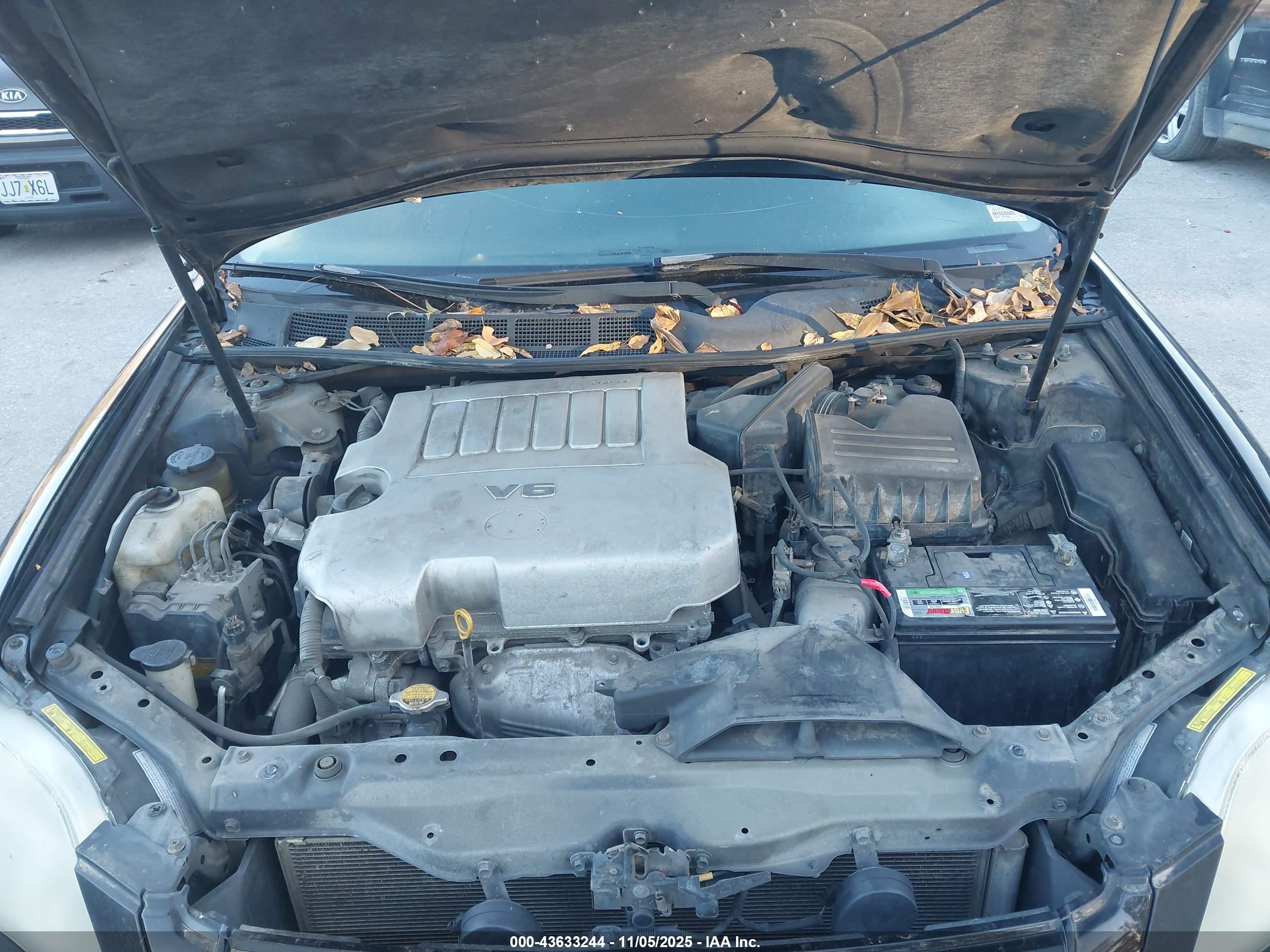 TOYOTA AVALON image 10