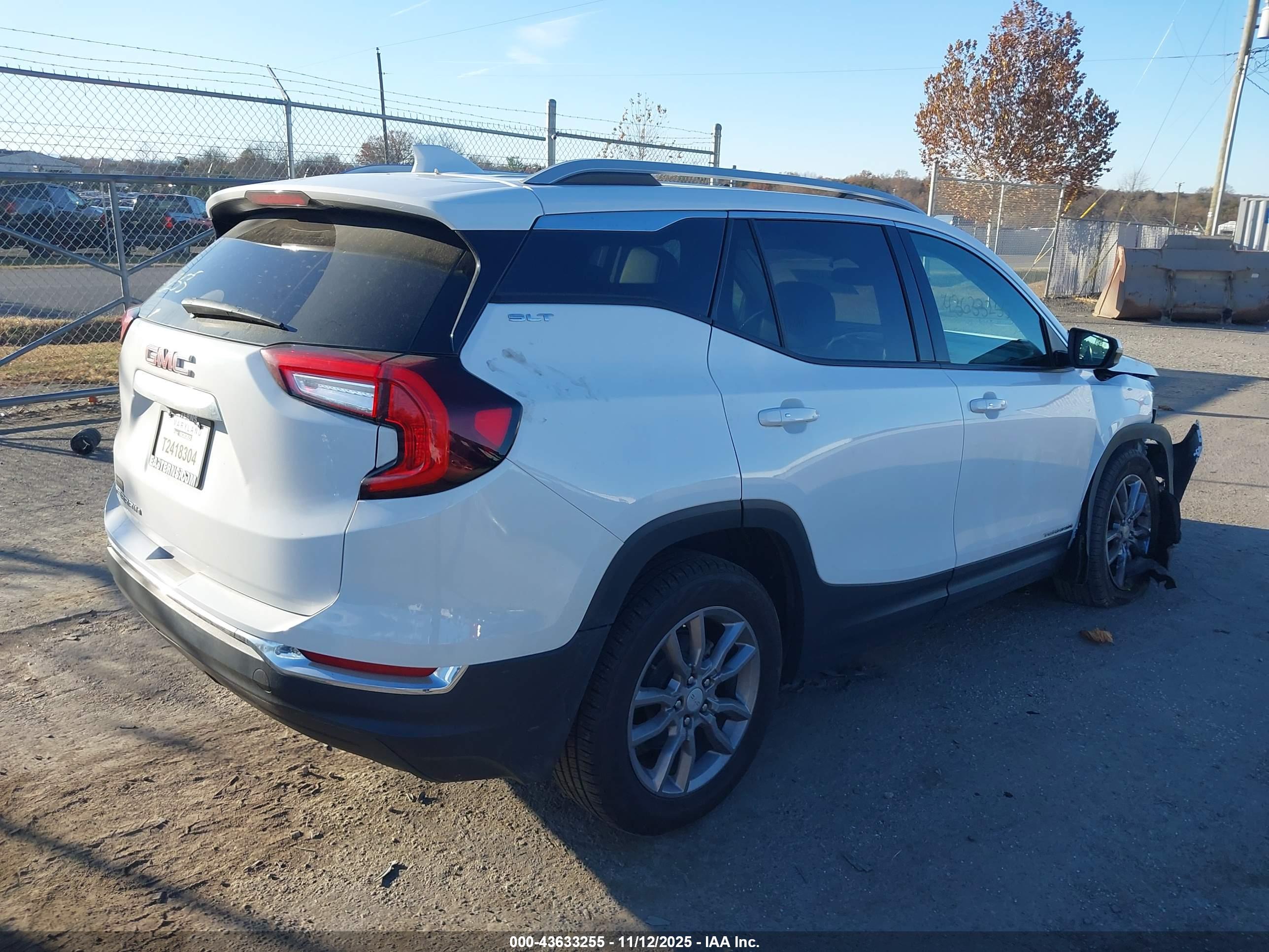 GMC TERRAIN image 4