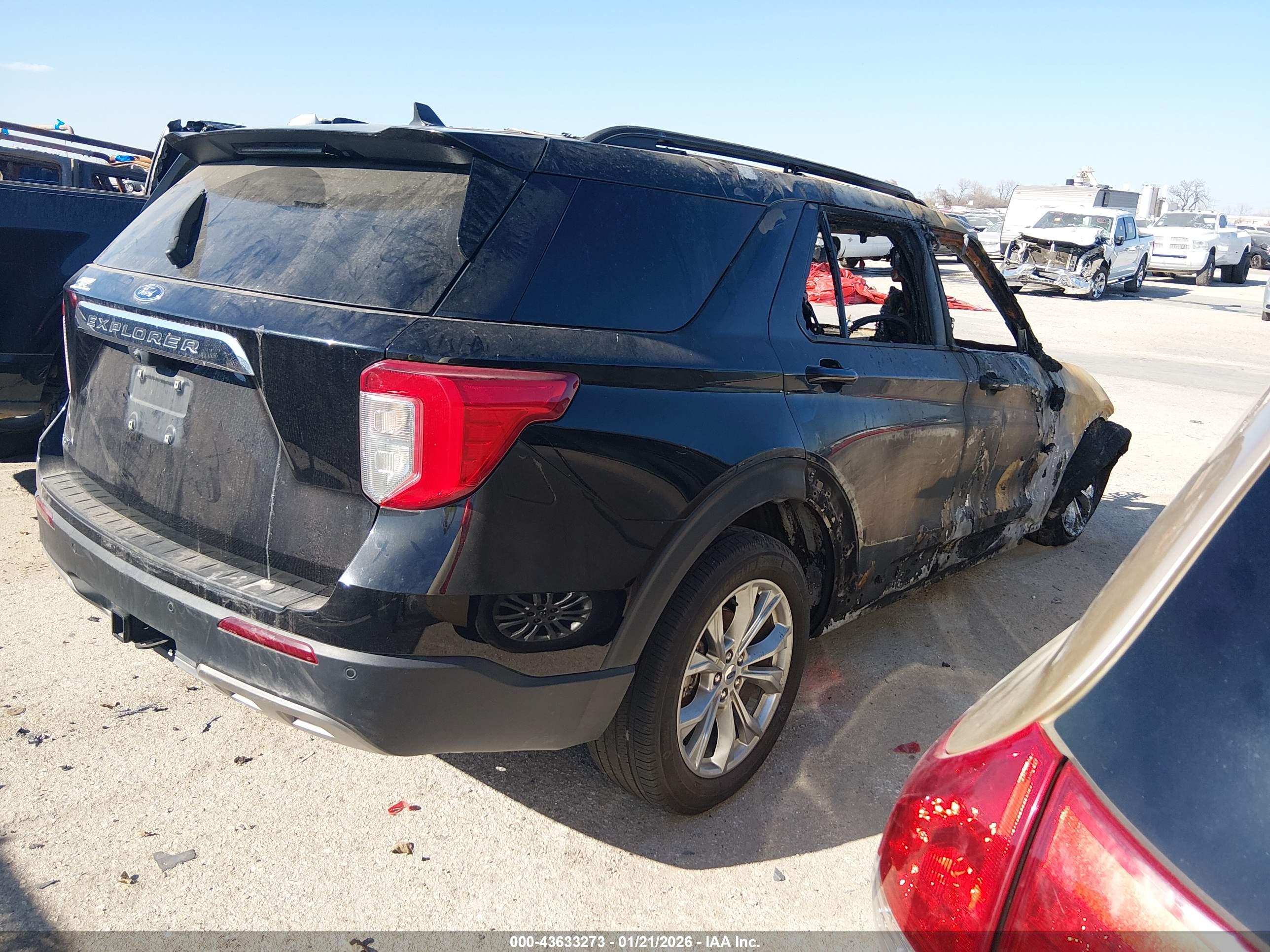 FORD EXPLORER image 4