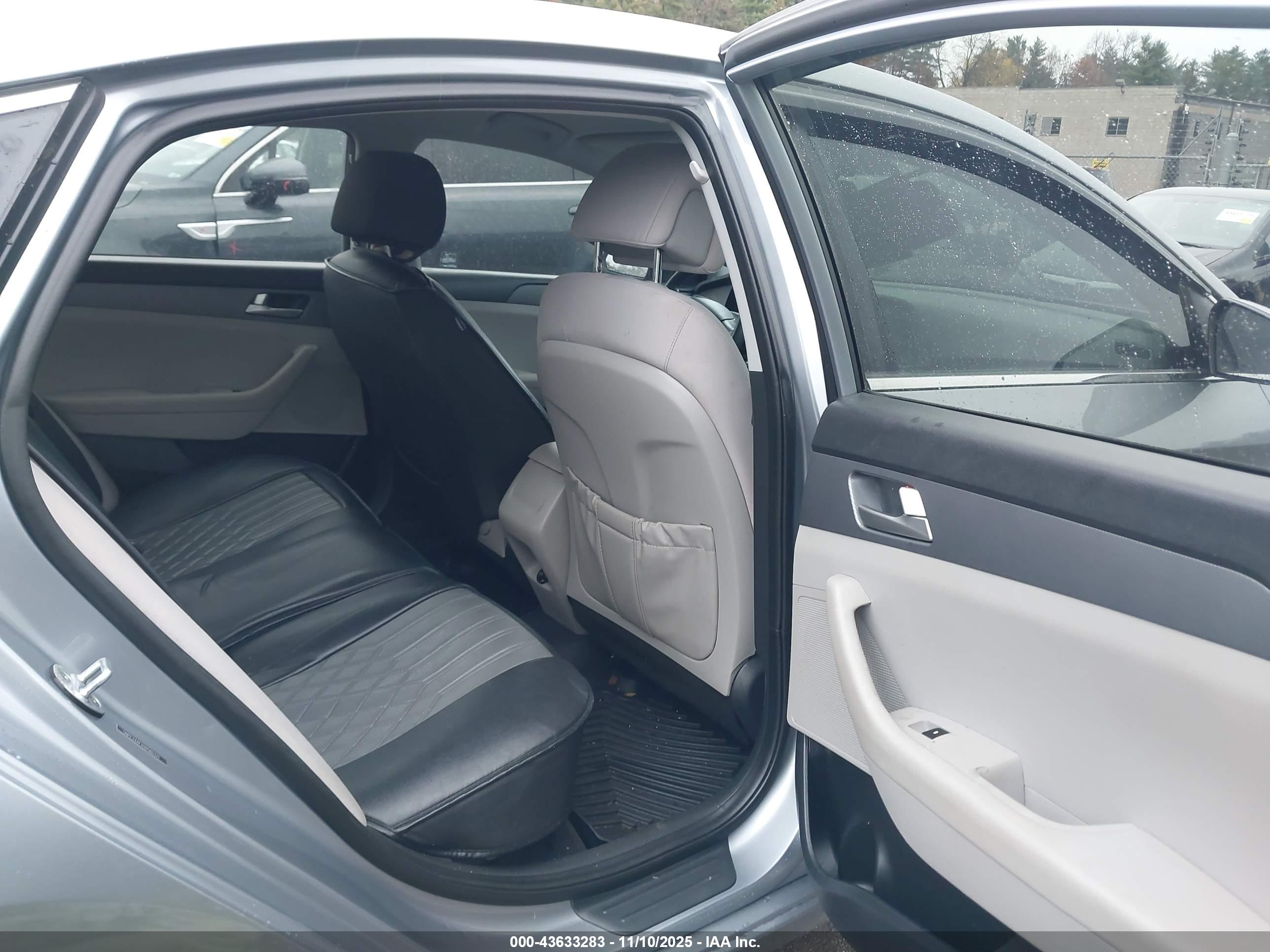 HYUNDAI SONATA image 8
