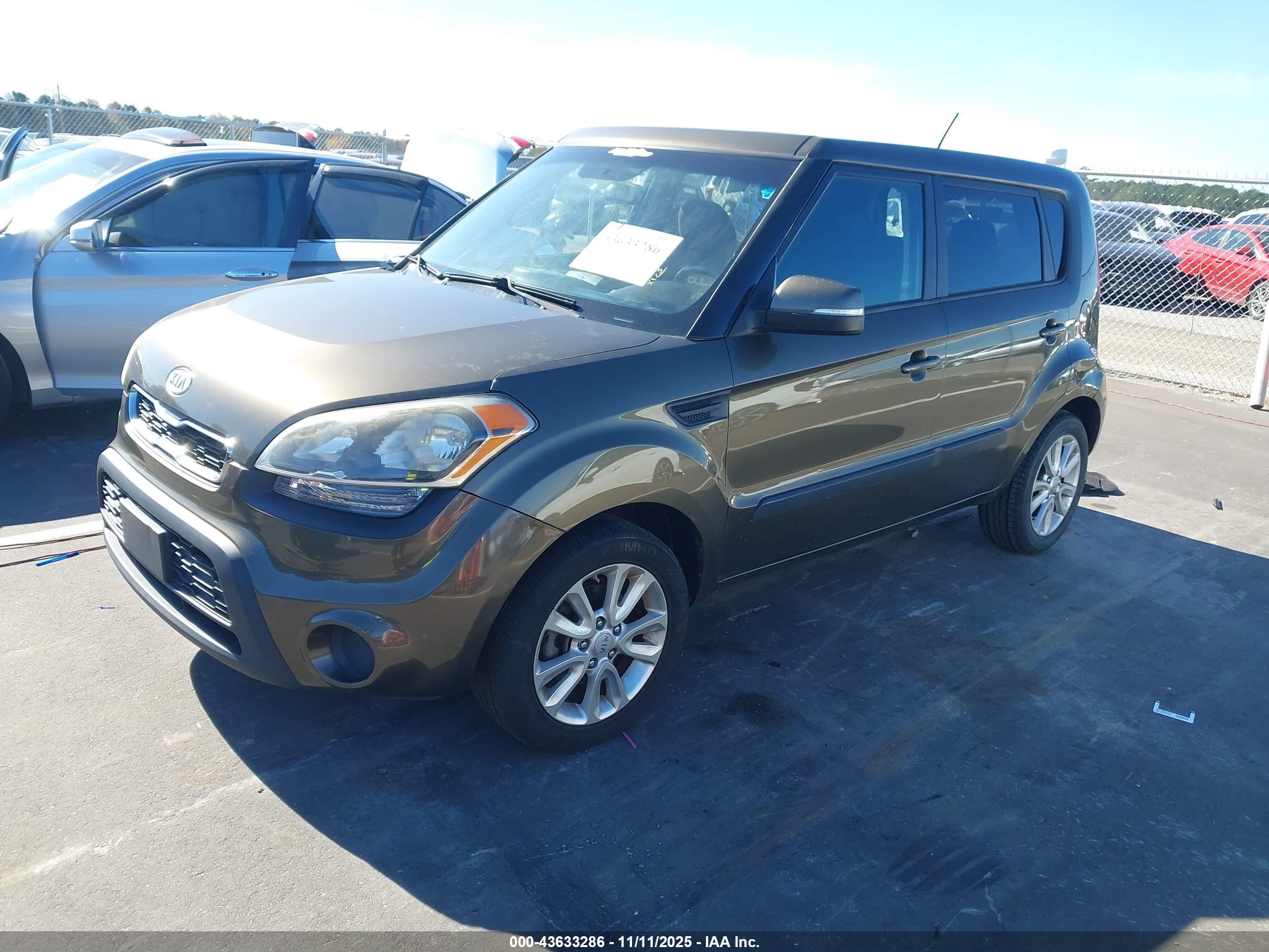 KIA SOUL image 2