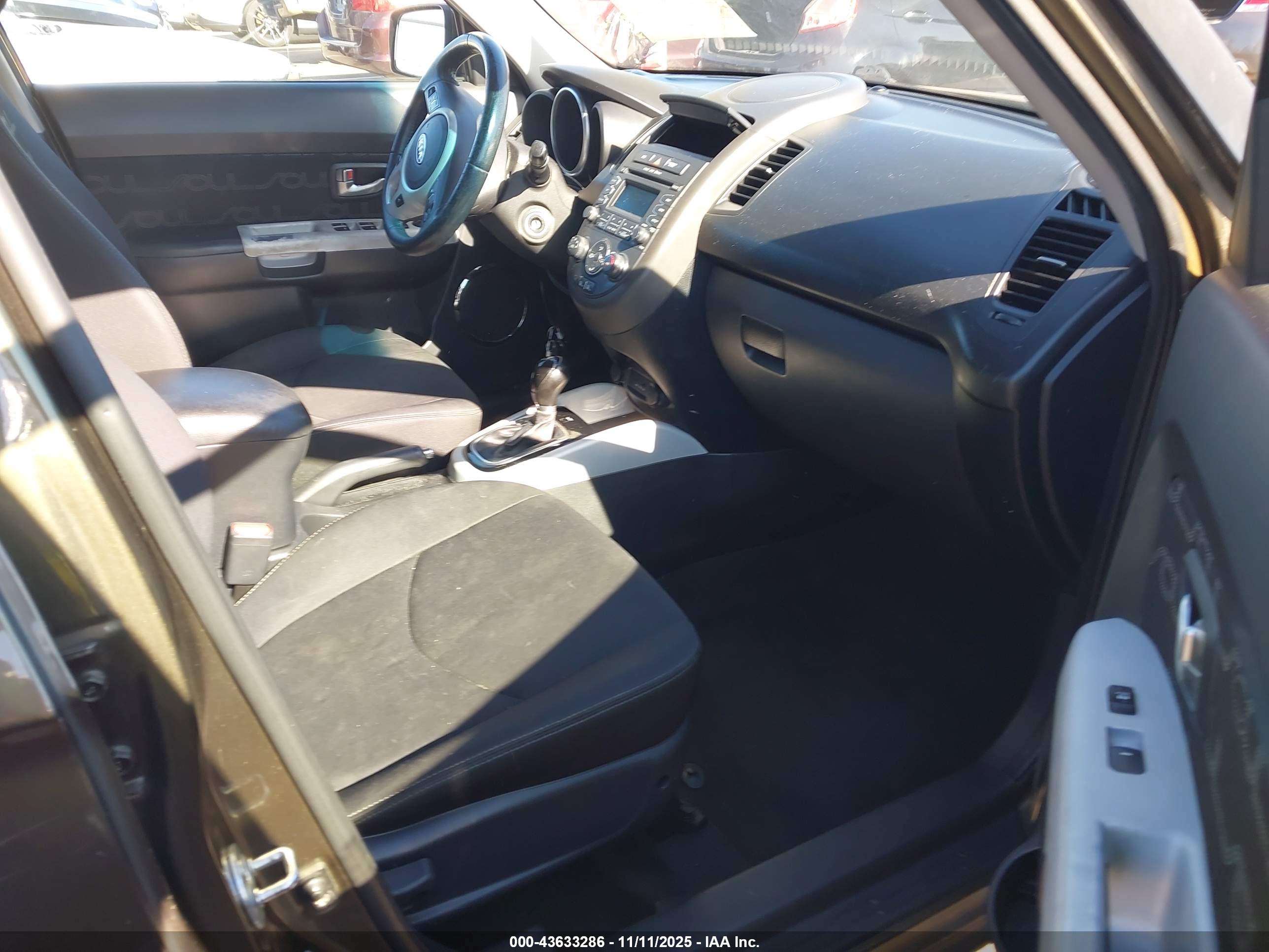 KIA SOUL image 5