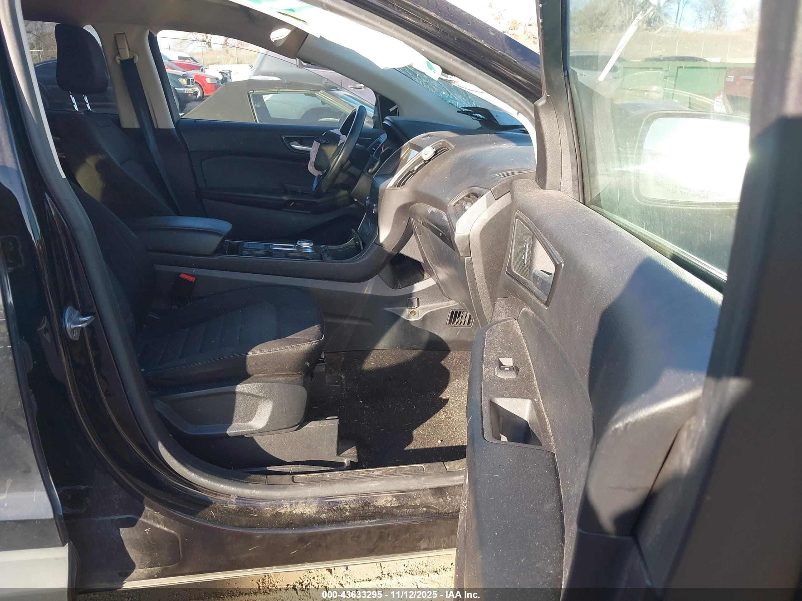 FORD EDGE image 5