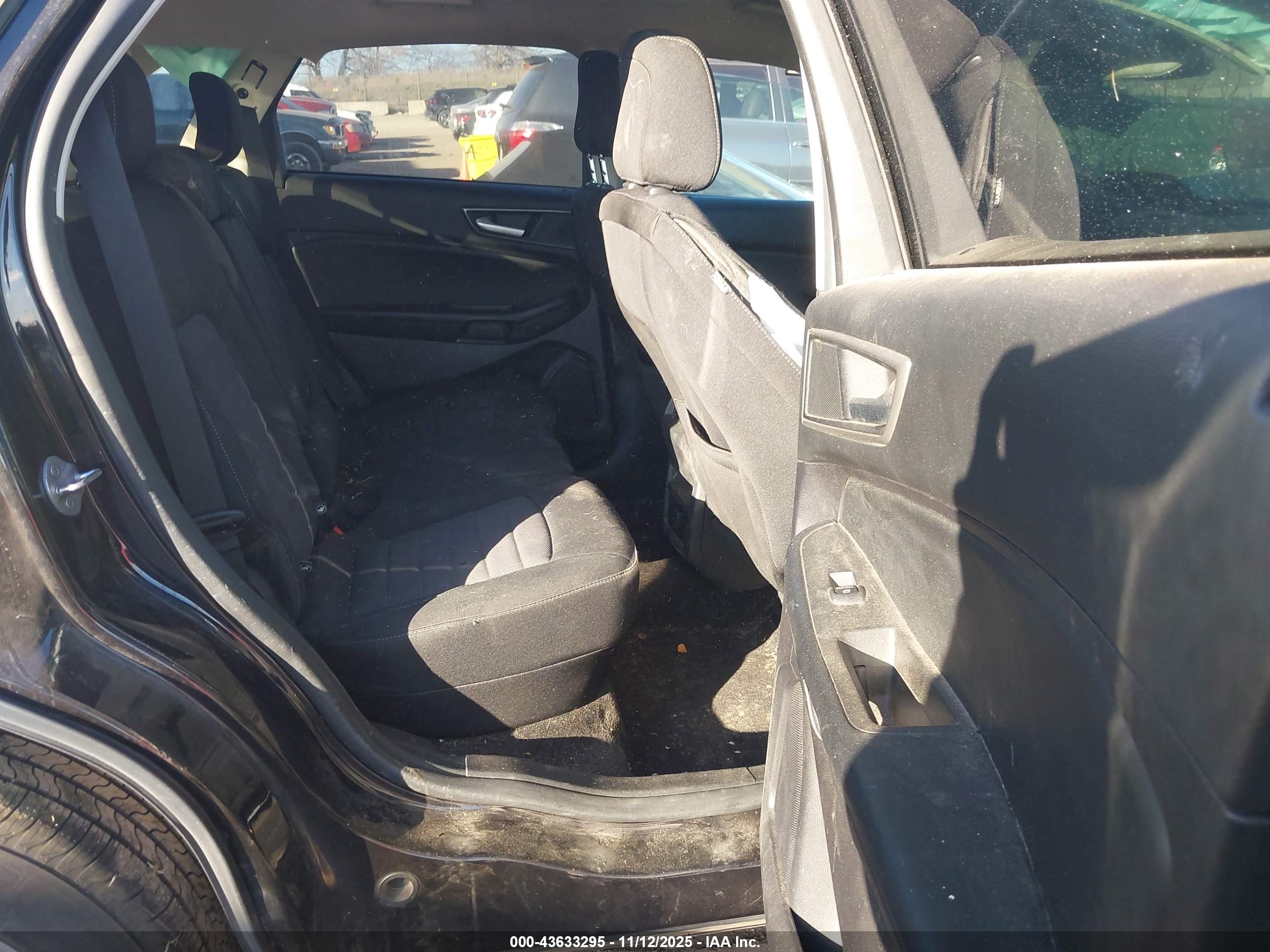 FORD EDGE image 8