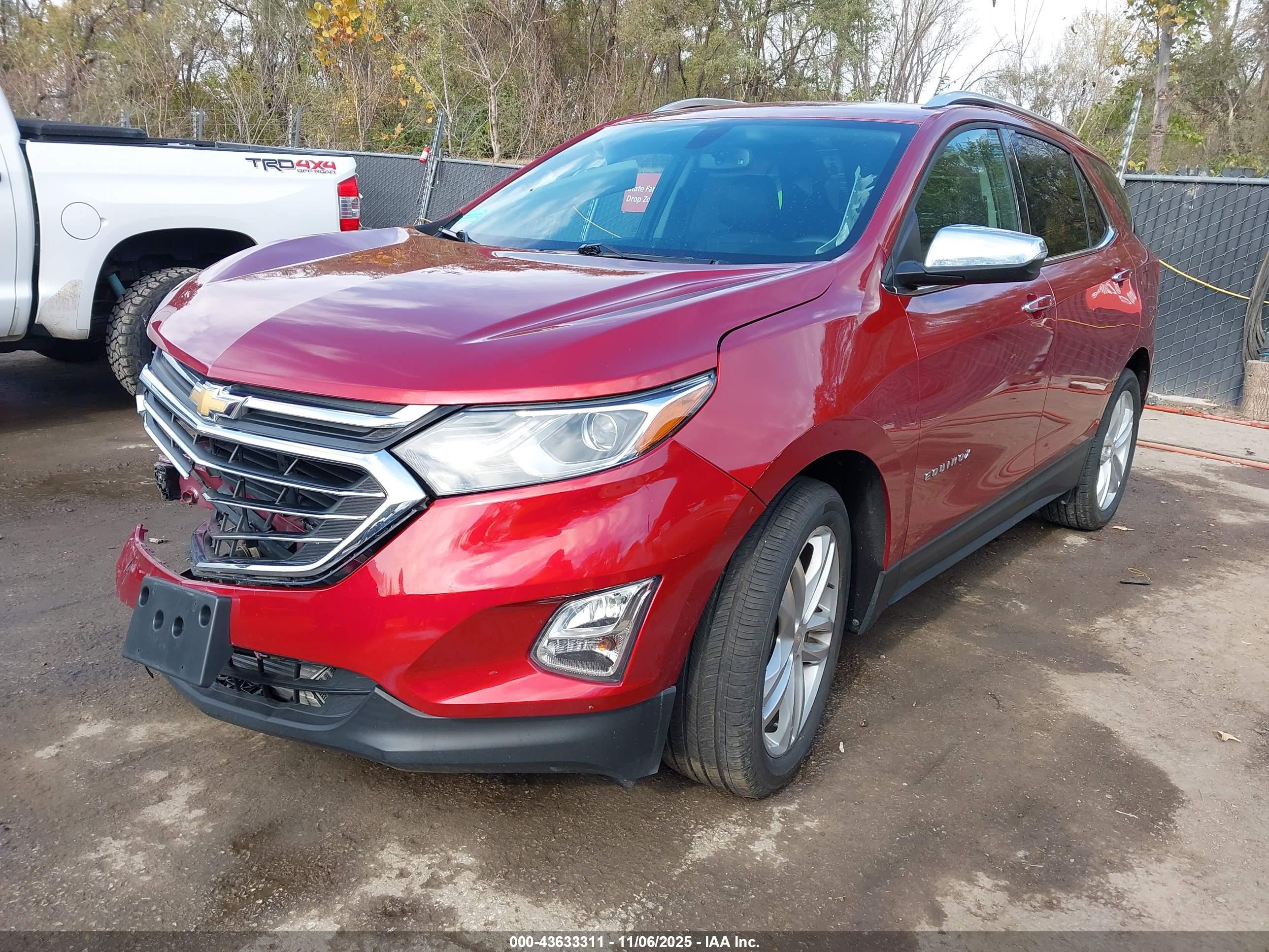 CHEVROLET EQUINOX image 2