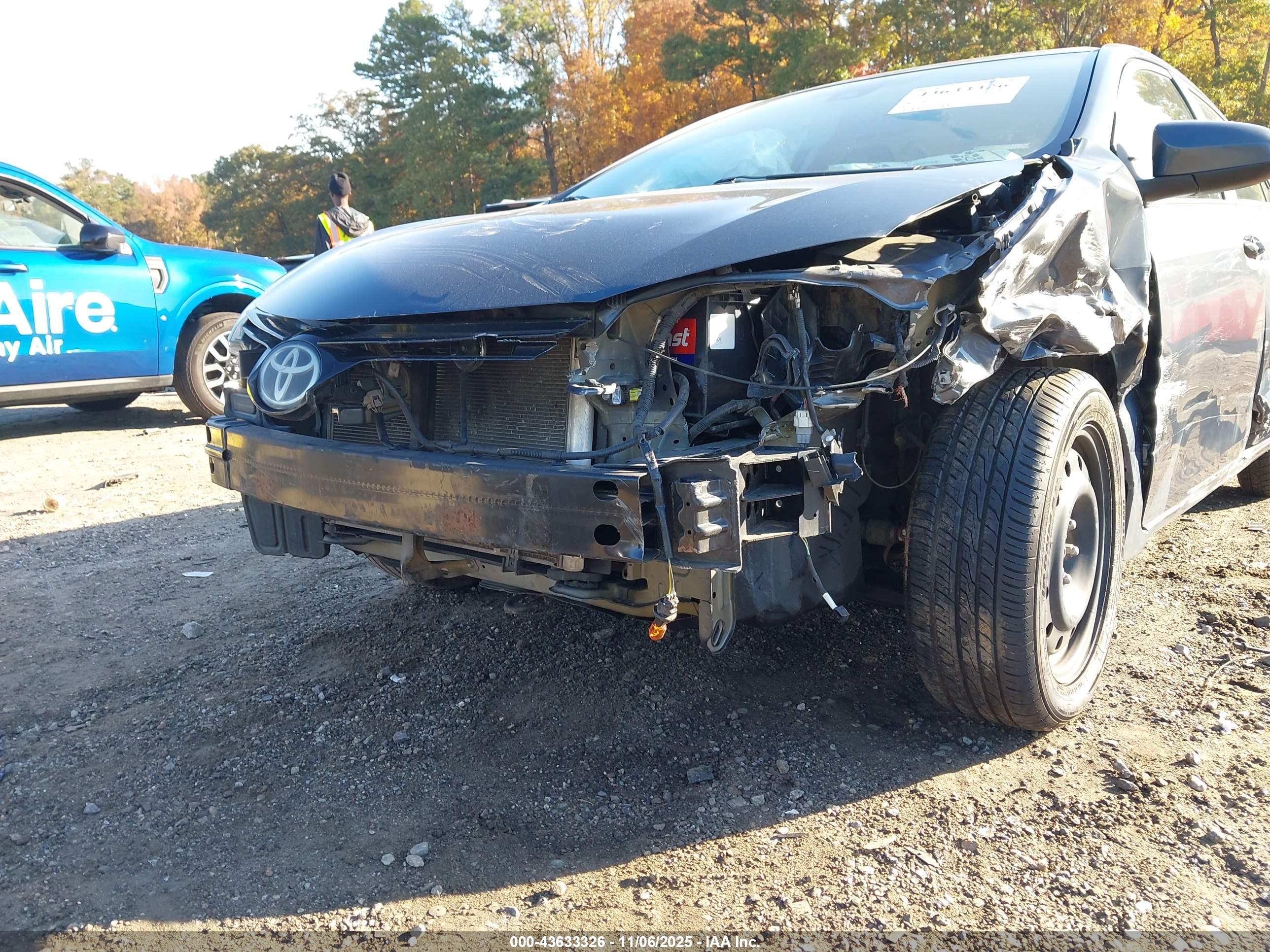 TOYOTA COROLLA image 6