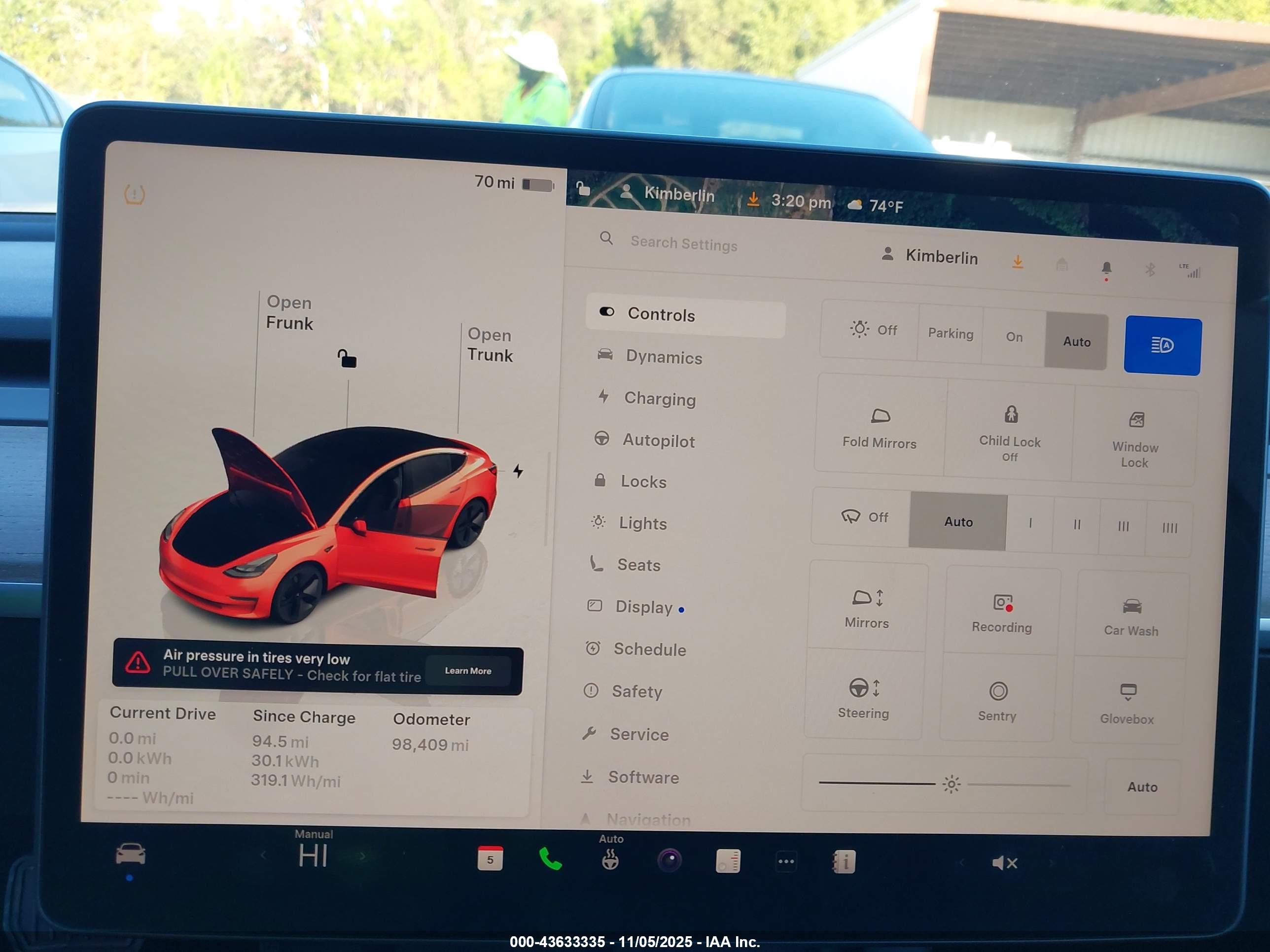 TESLA MODEL image 7