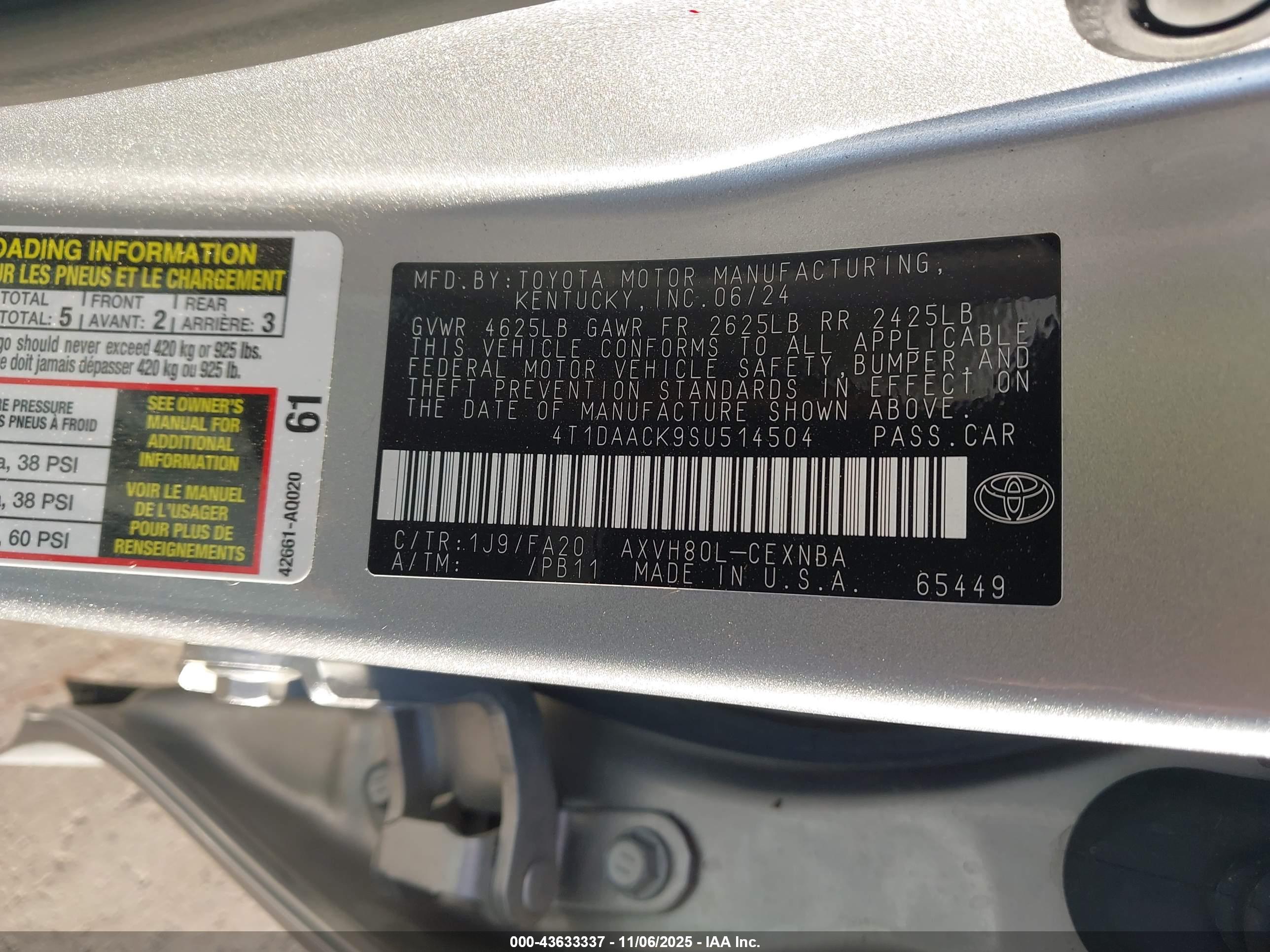 TOYOTA CAMRY image 9