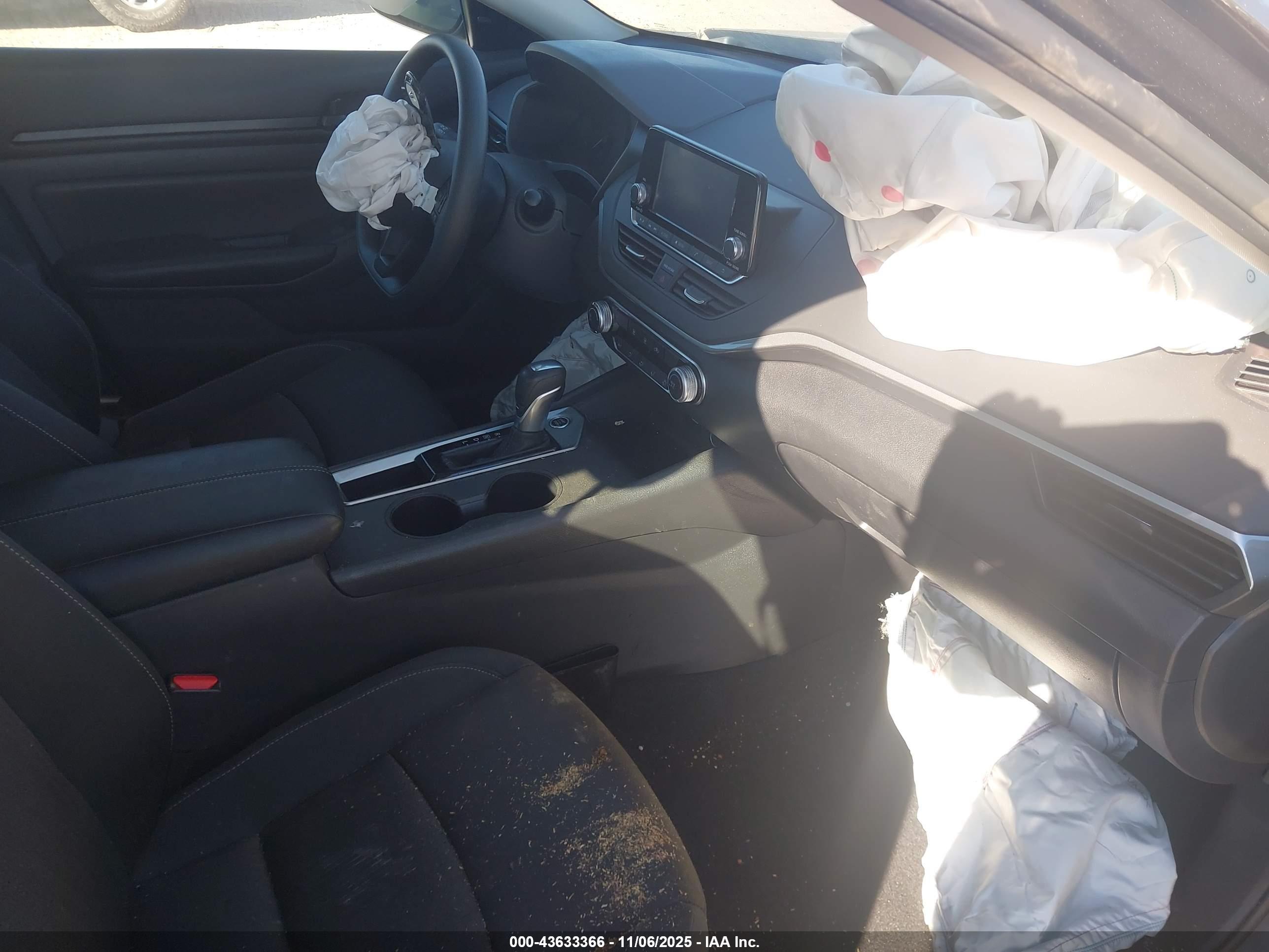 NISSAN ALTIMA image 5