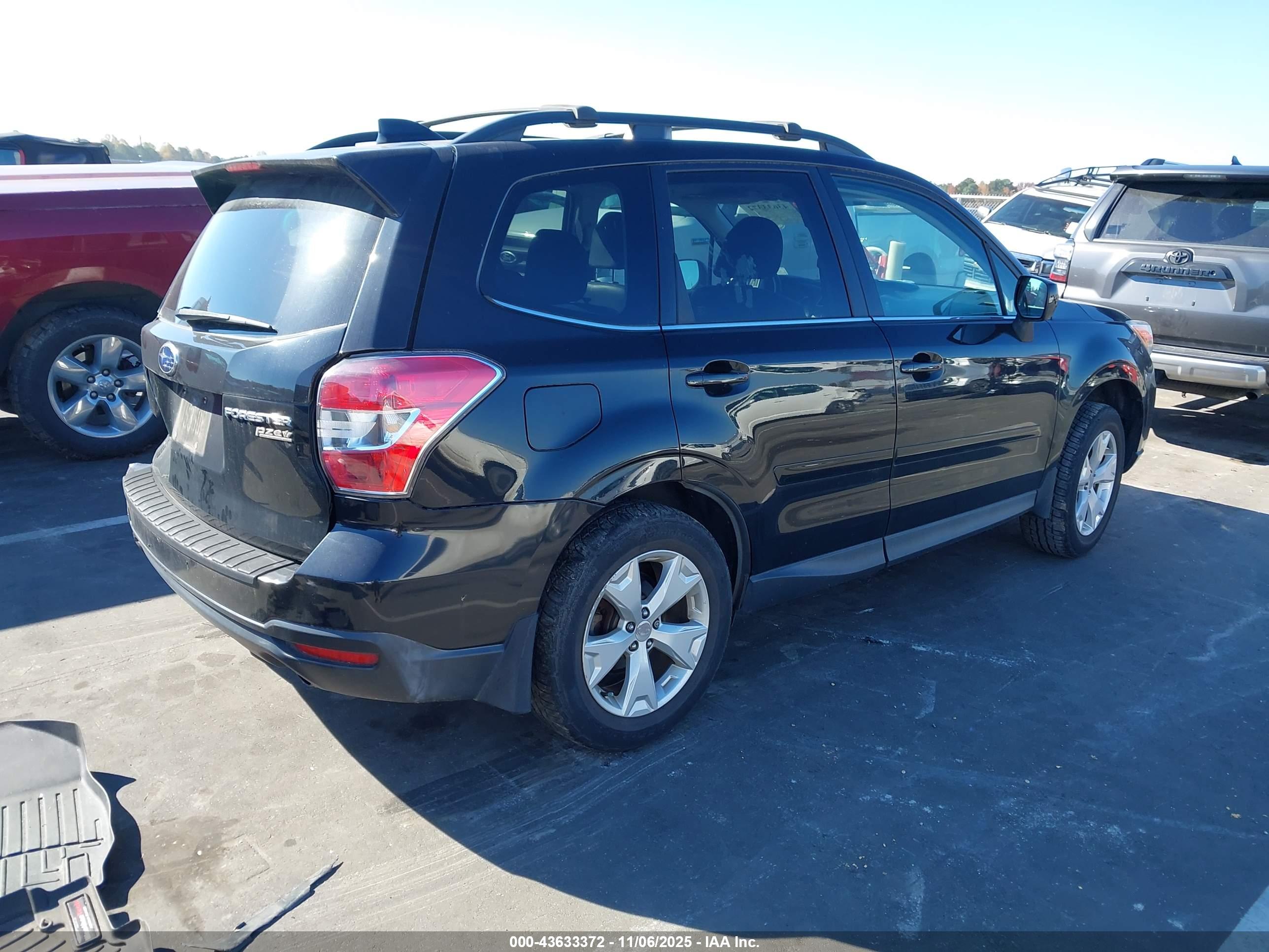 SUBARU FORESTER image 4