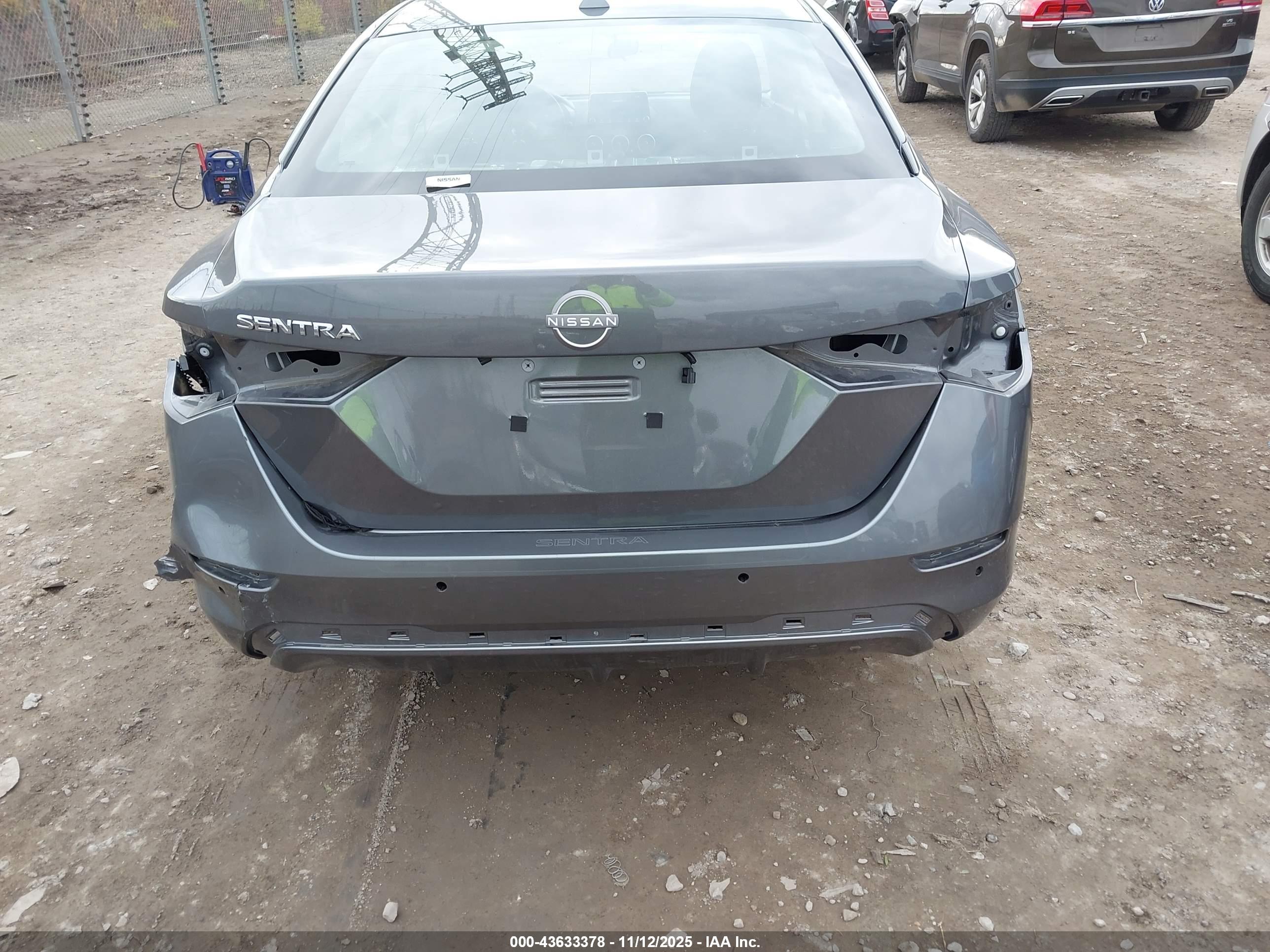 NISSAN SENTRA image 6