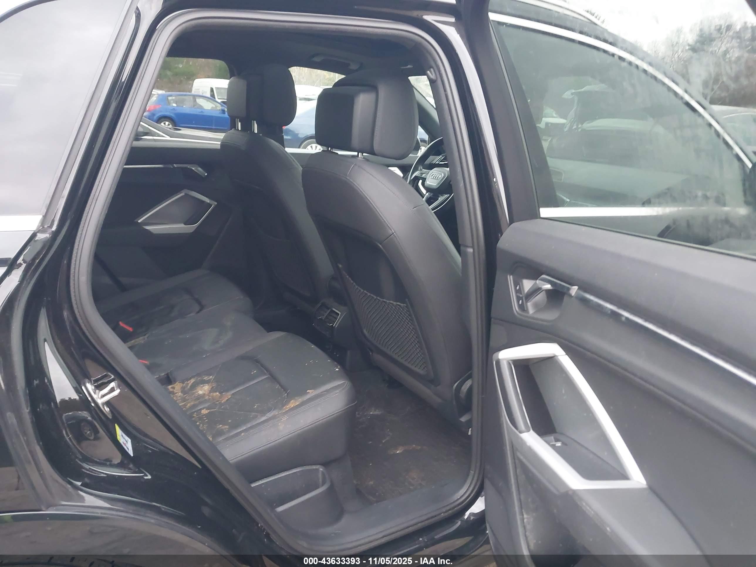 AUDI Q3 image 8