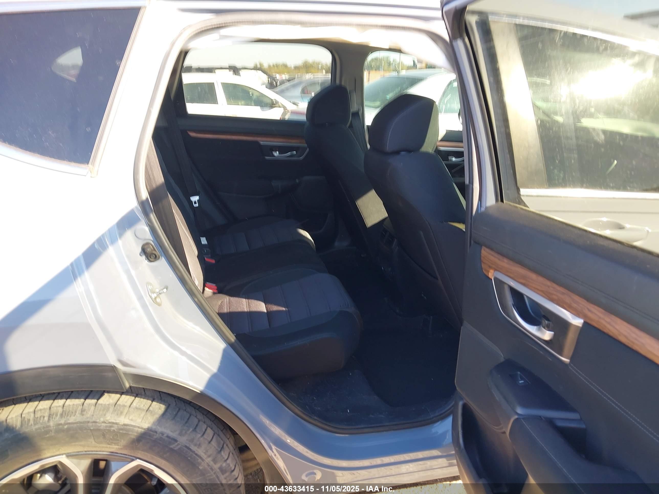 HONDA CR-V image 8