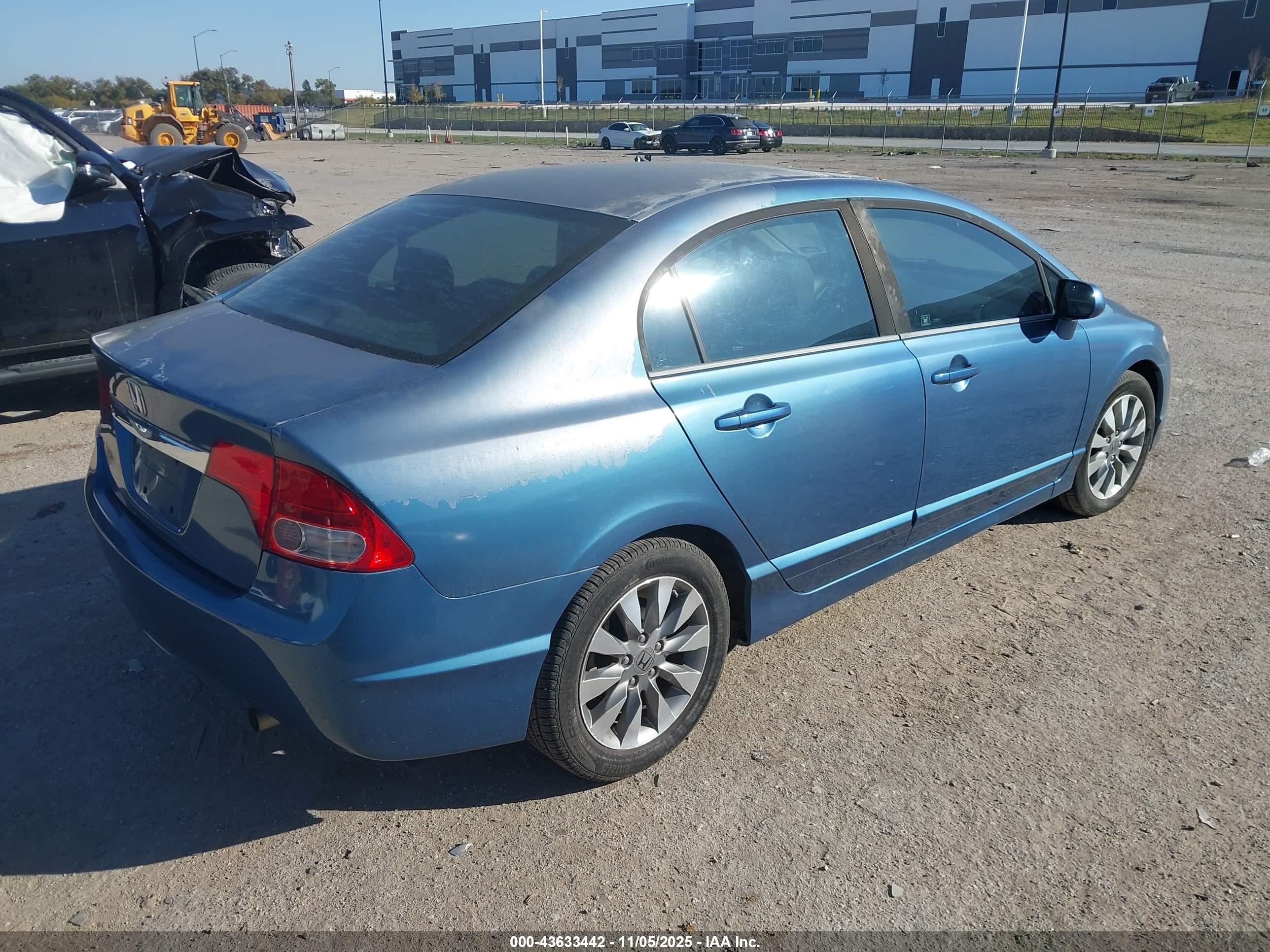 HONDA CIVIC image 4