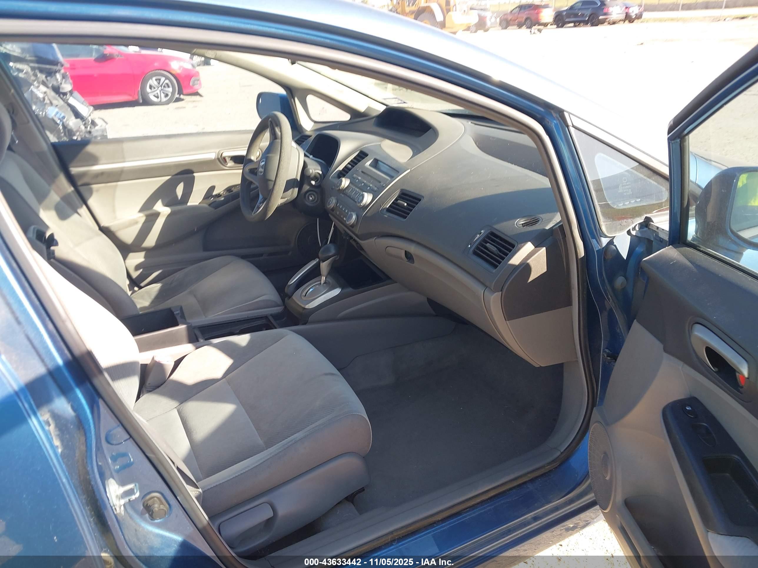 HONDA CIVIC image 5