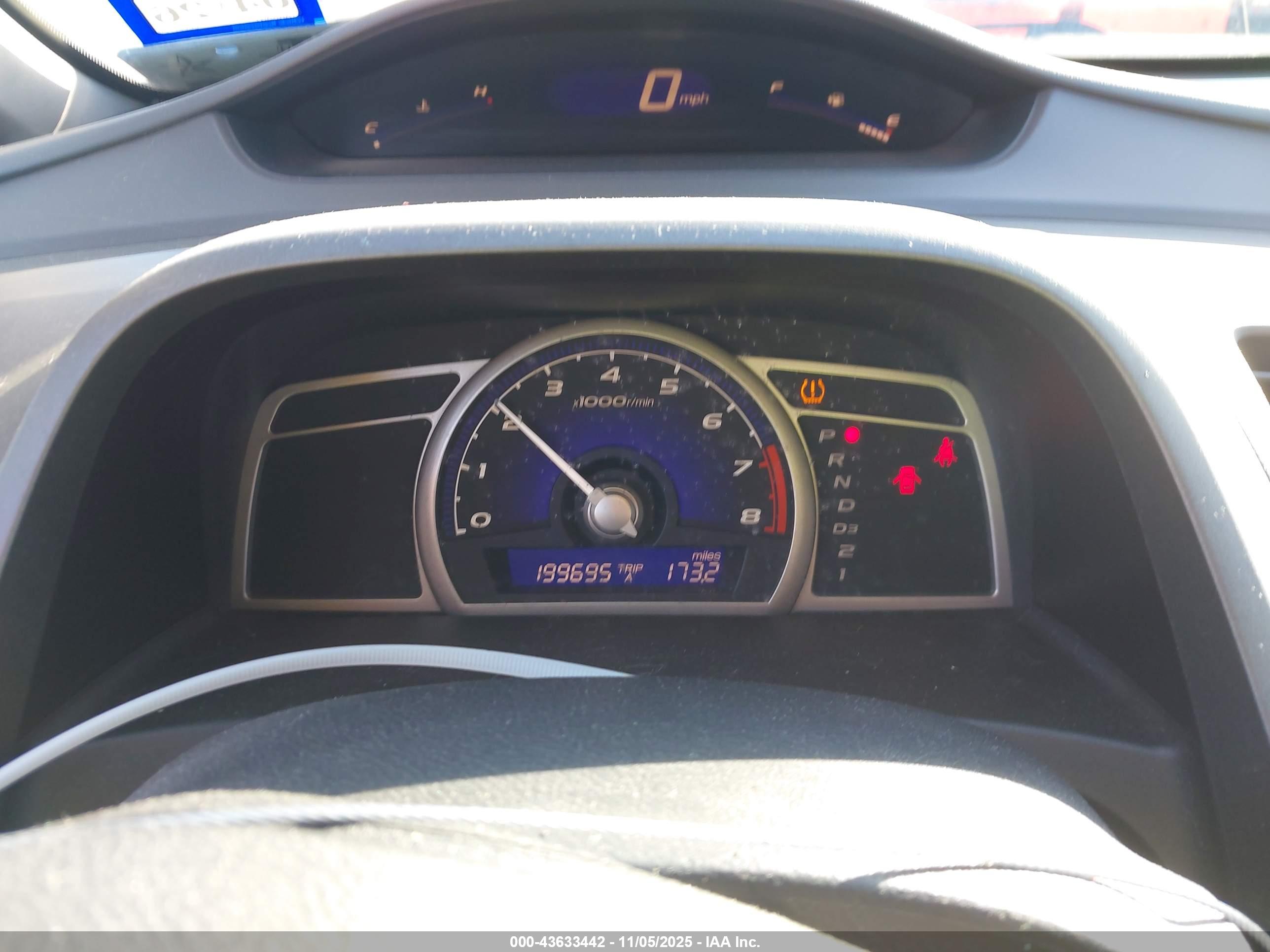 HONDA CIVIC image 7