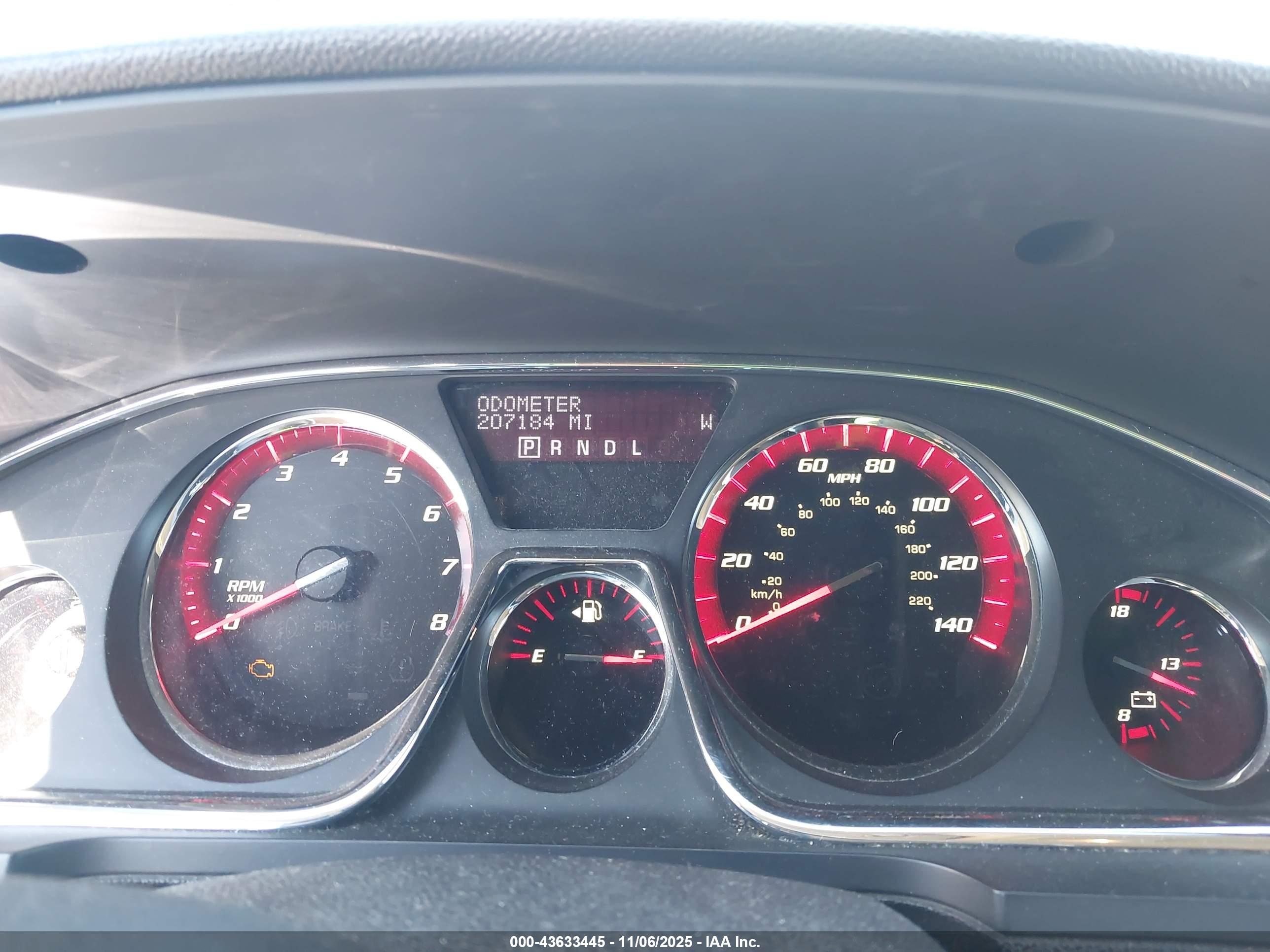 GMC ACADIA image 7