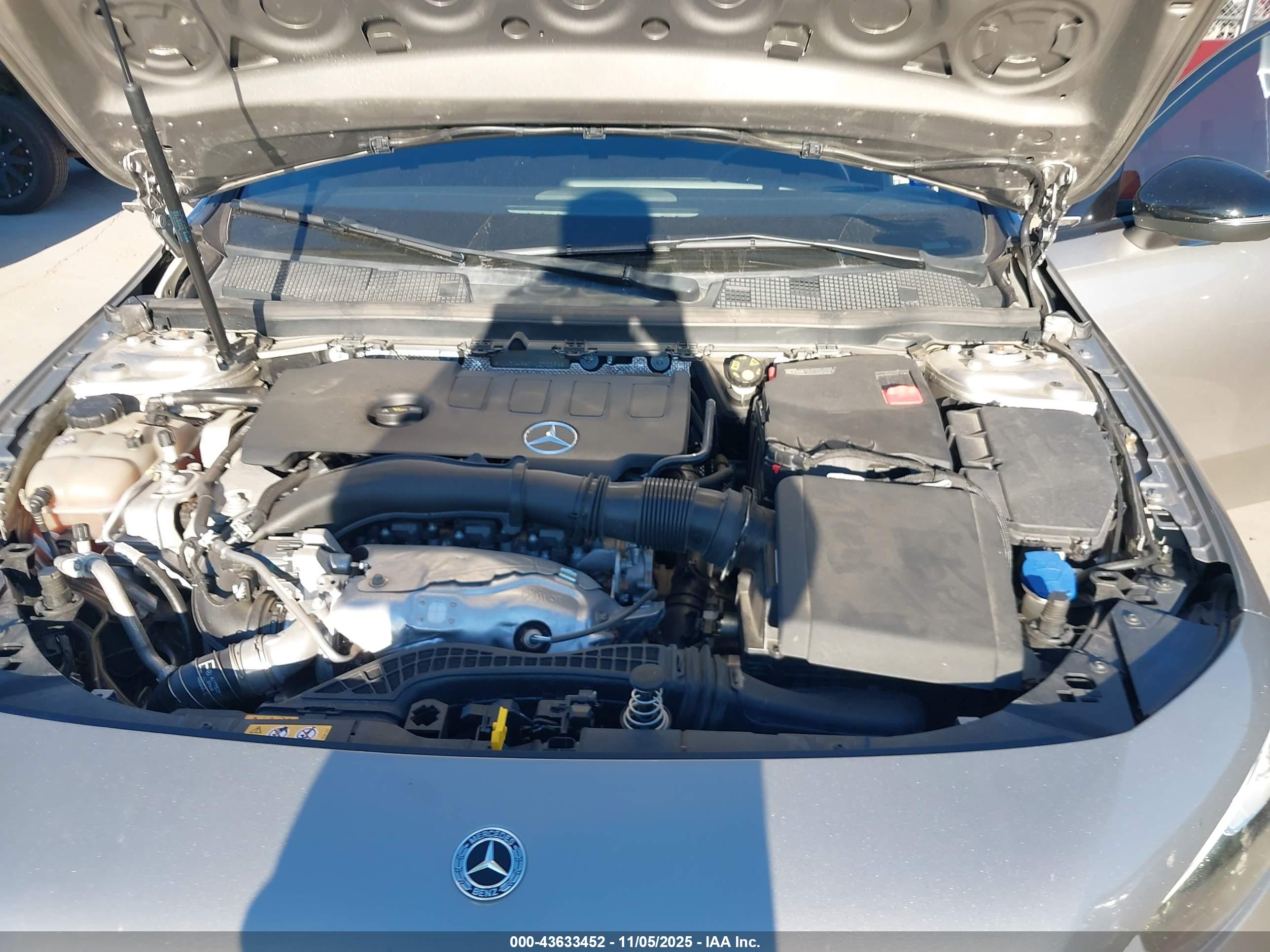 MERCEDES-BENZ A image 10