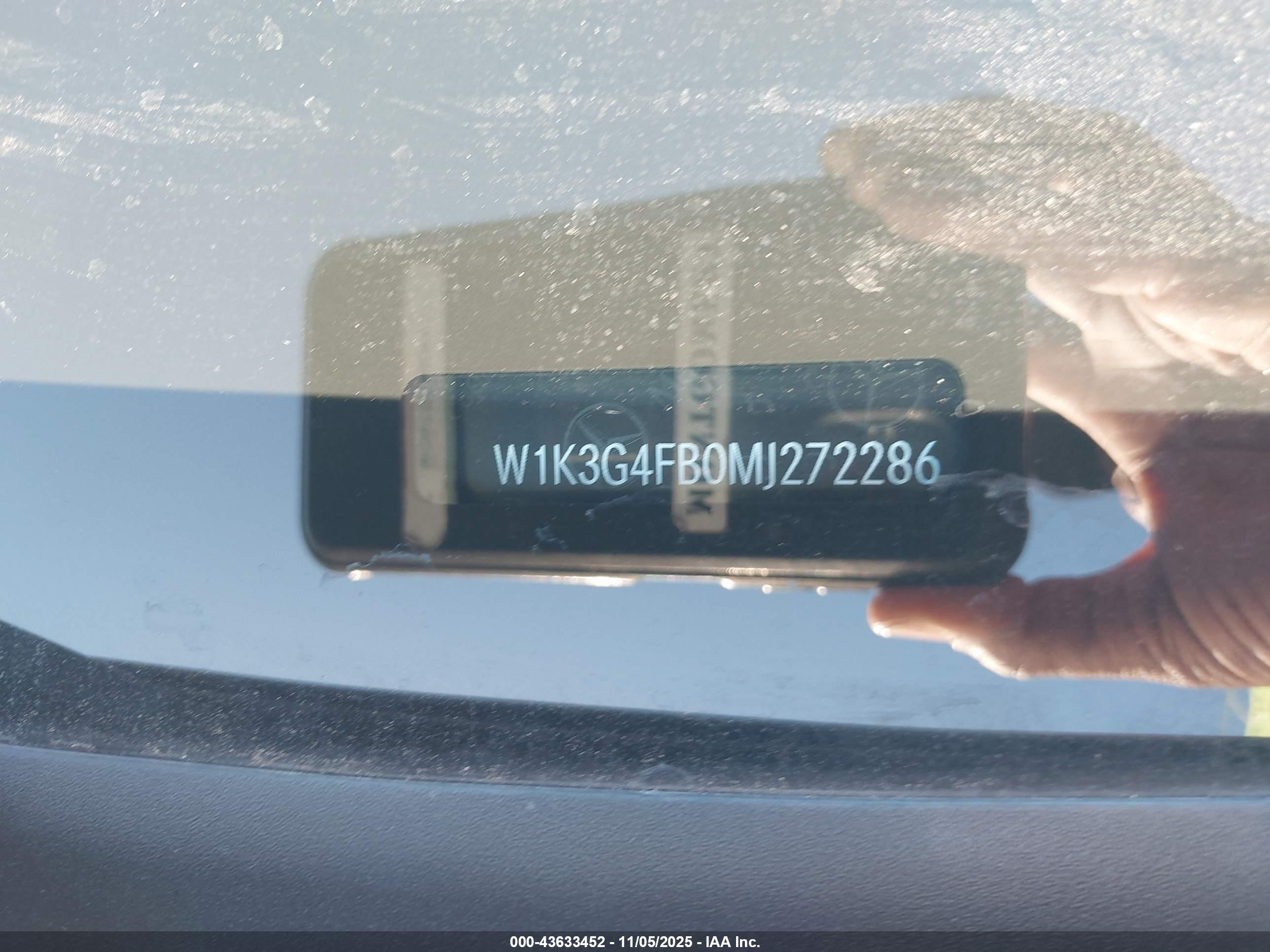 MERCEDES-BENZ A image 9