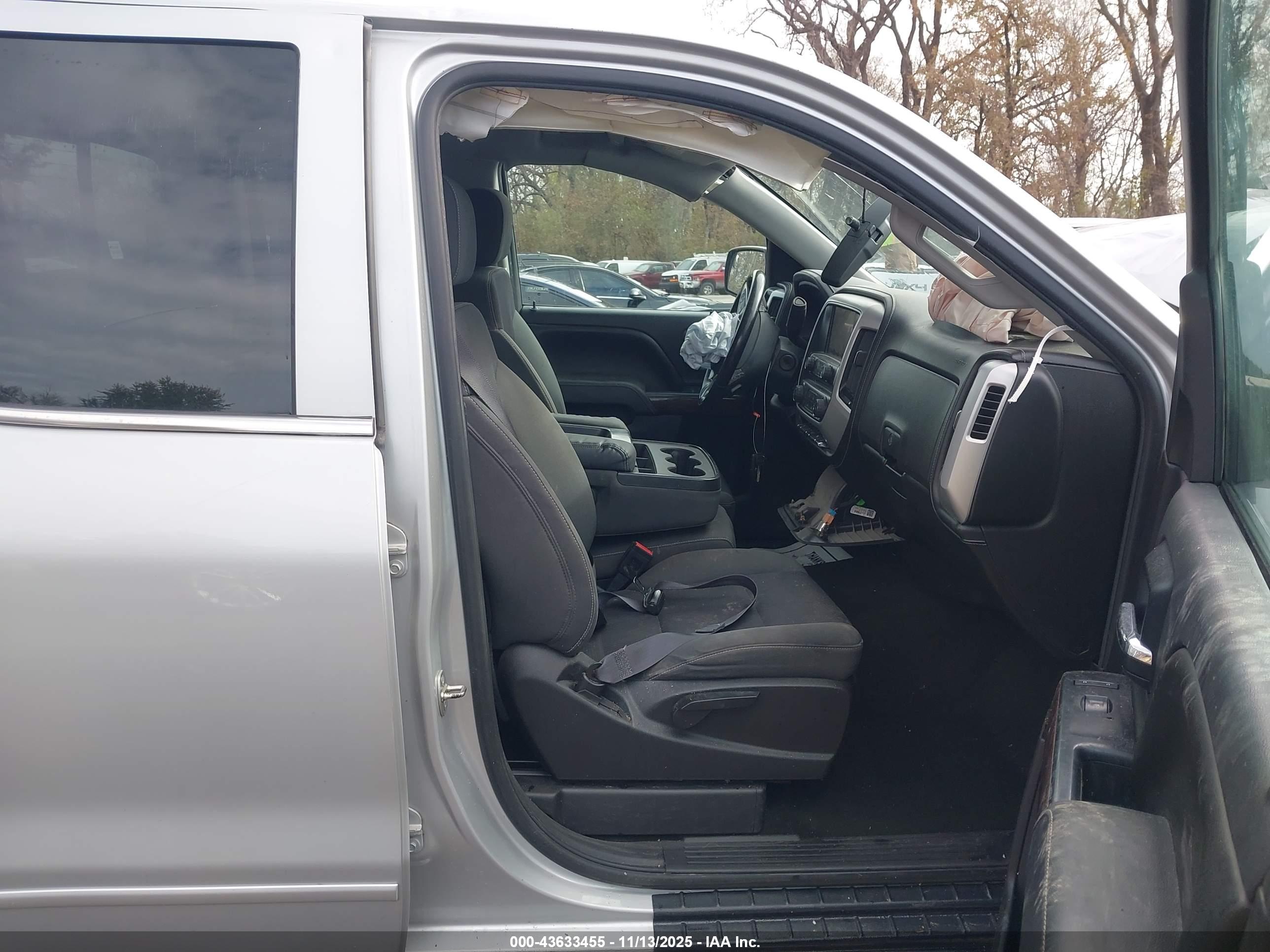 GMC SIERRA image 5