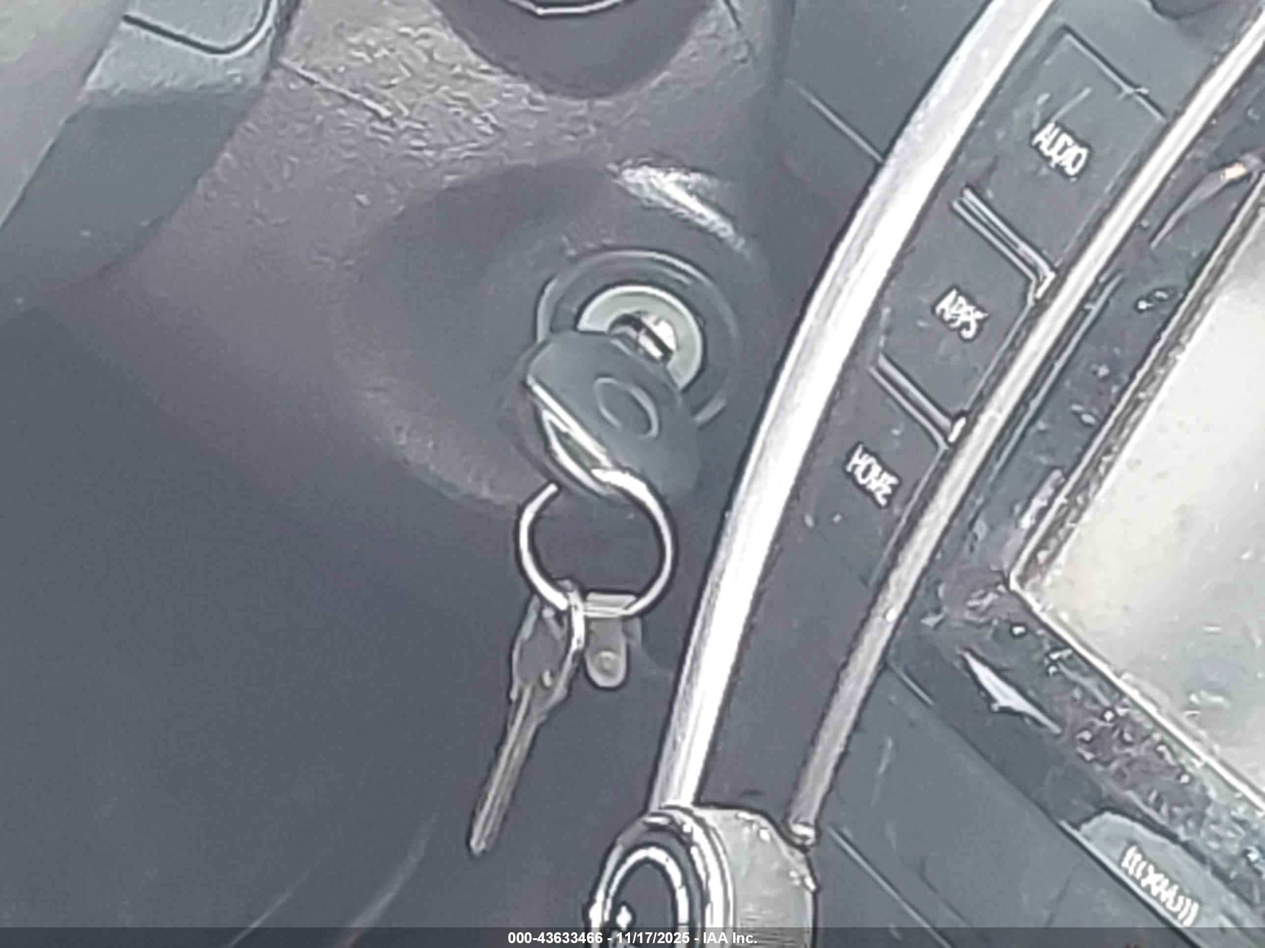 TOYOTA CAMRY image 11
