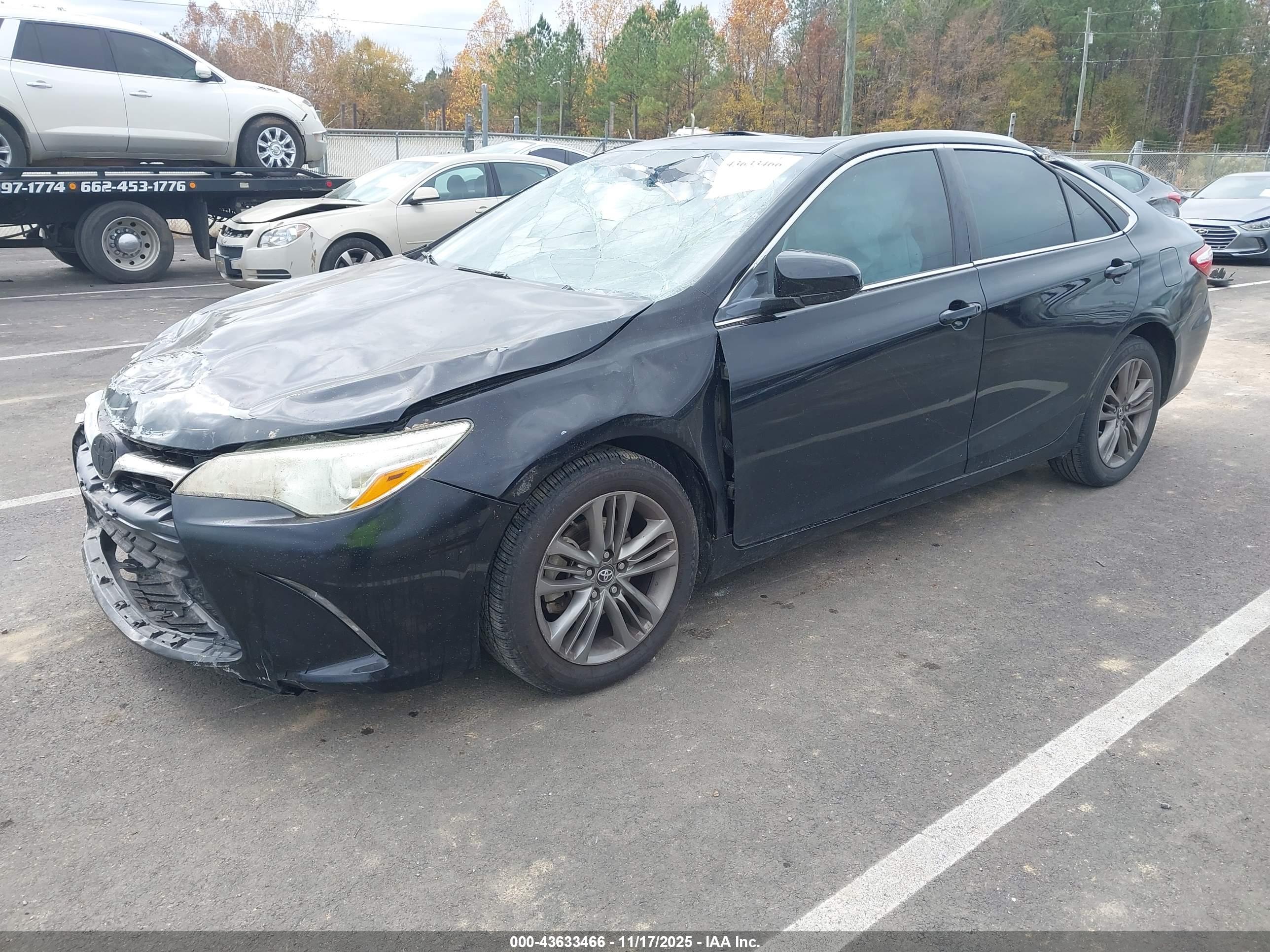 TOYOTA CAMRY image 2