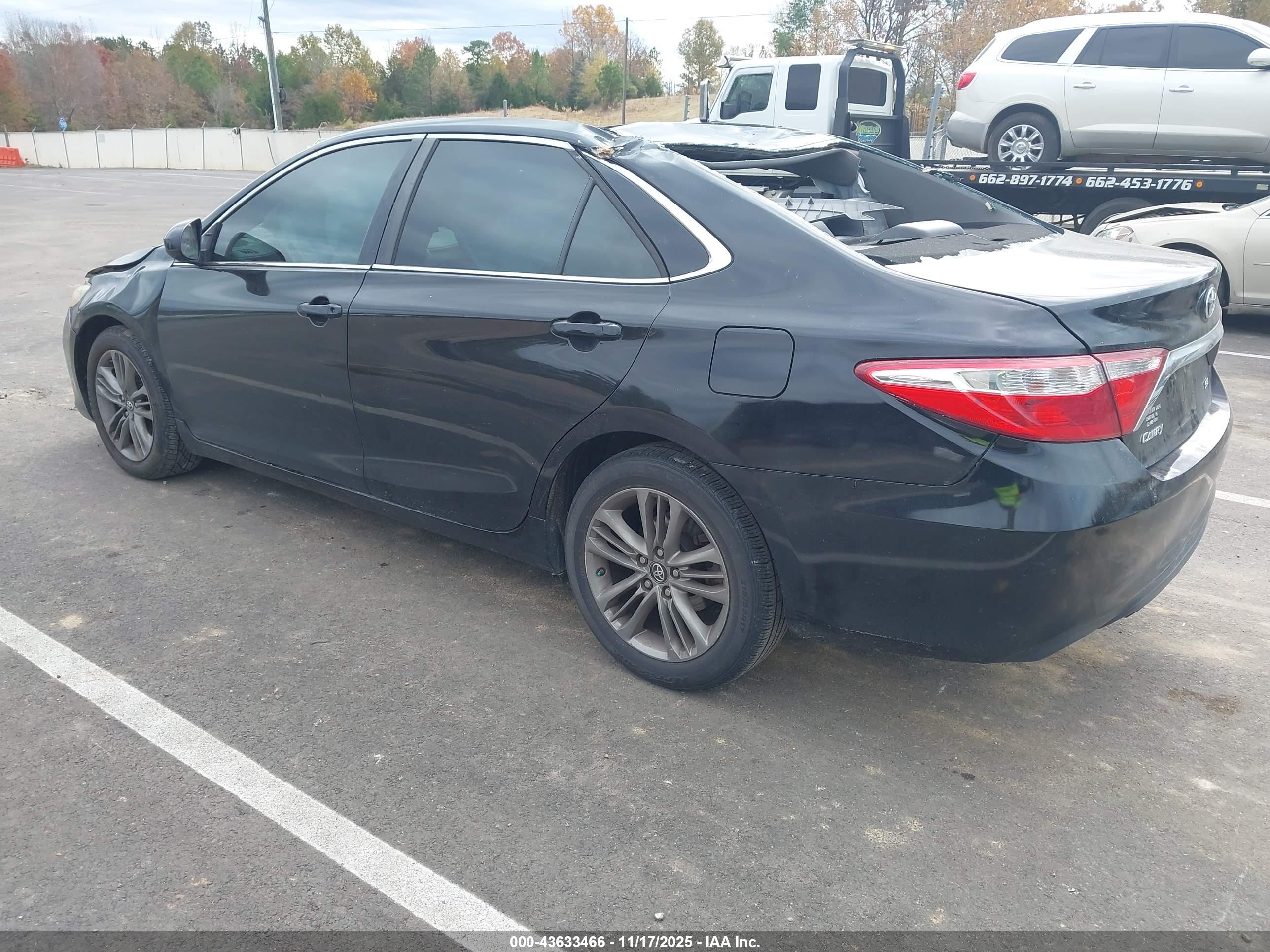 TOYOTA CAMRY image 3