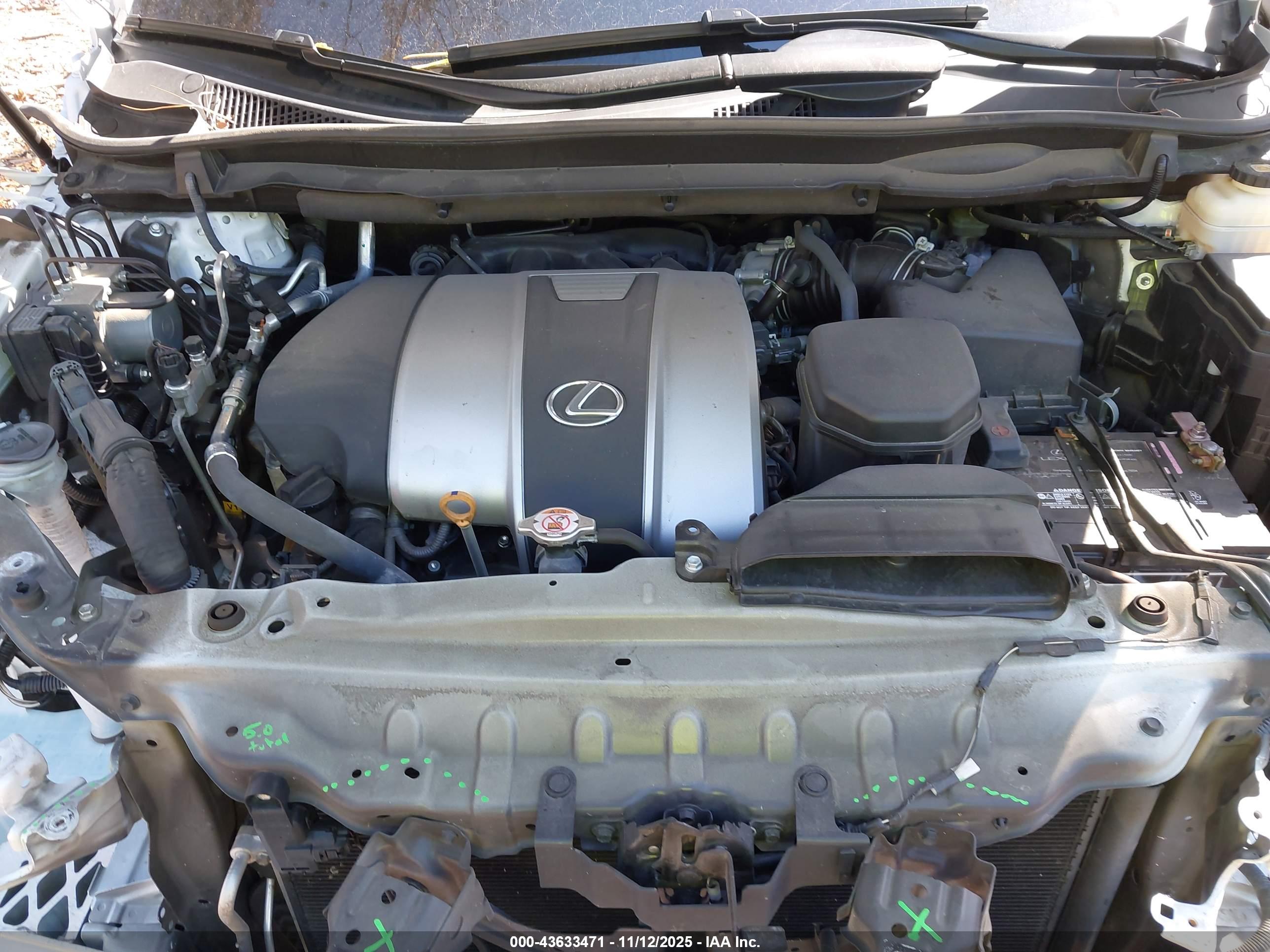 LEXUS RX image 10