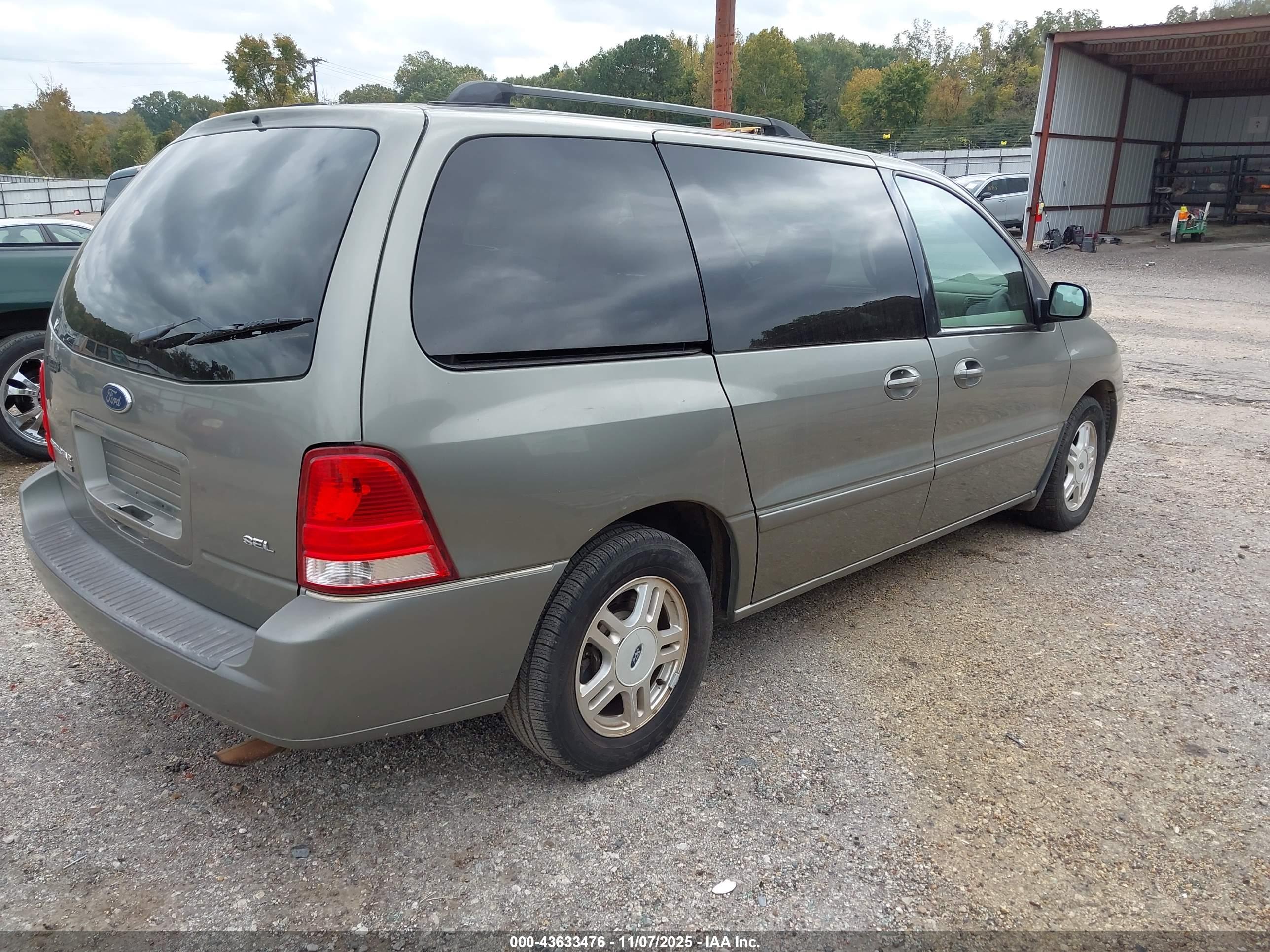 FORD FREESTAR image 4