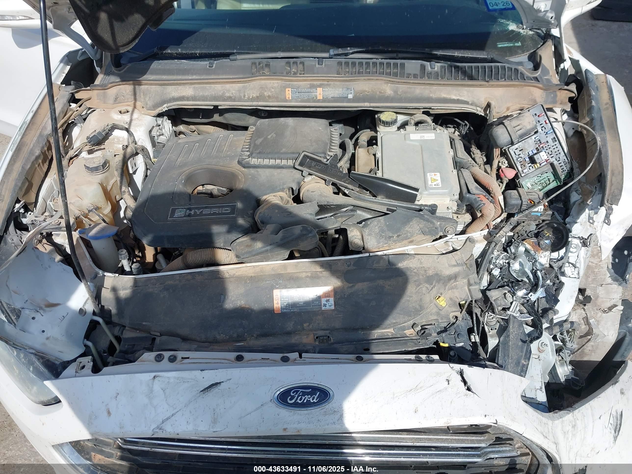 FORD FUSION image 10