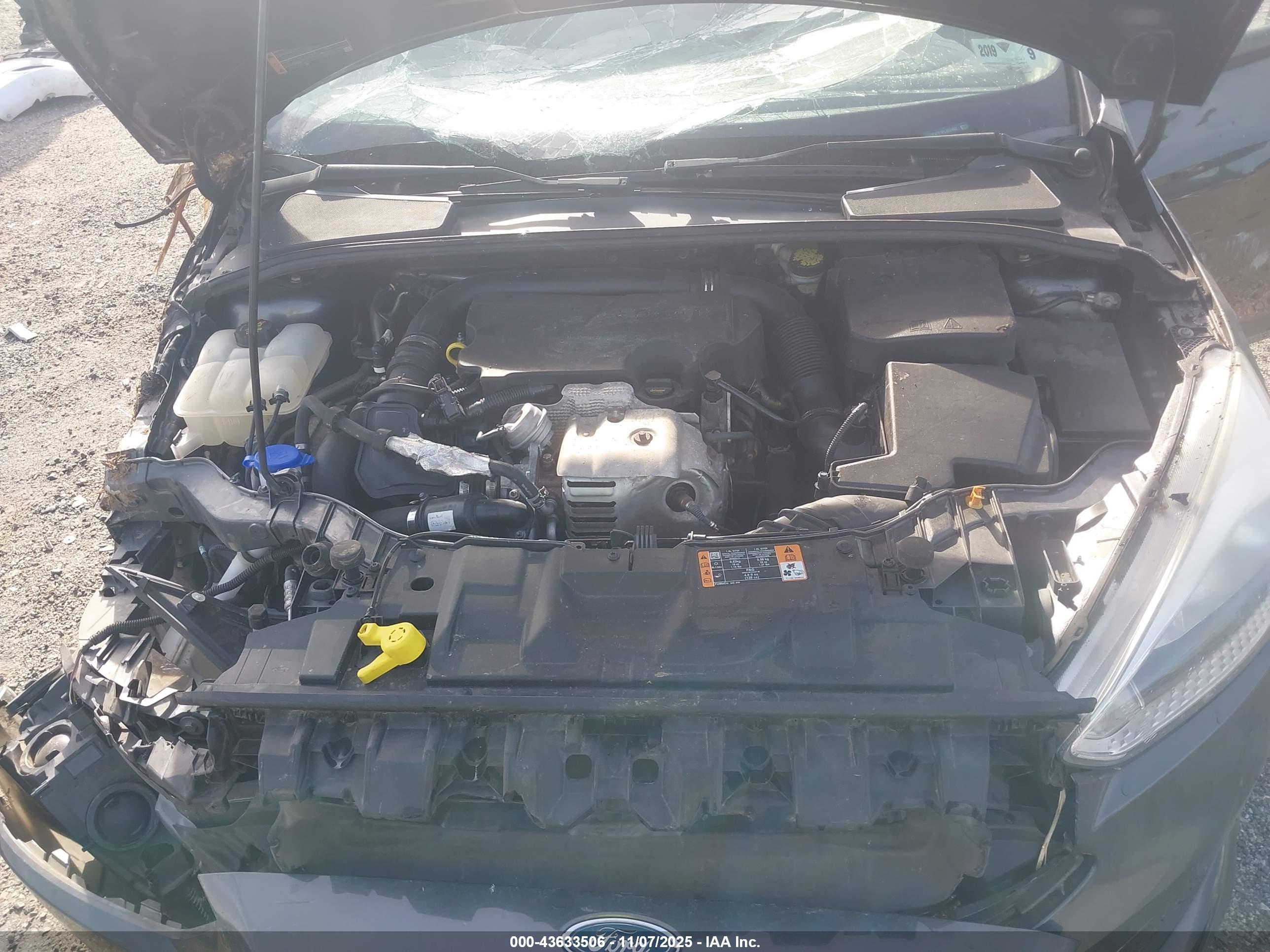 FORD FOCUS image 10