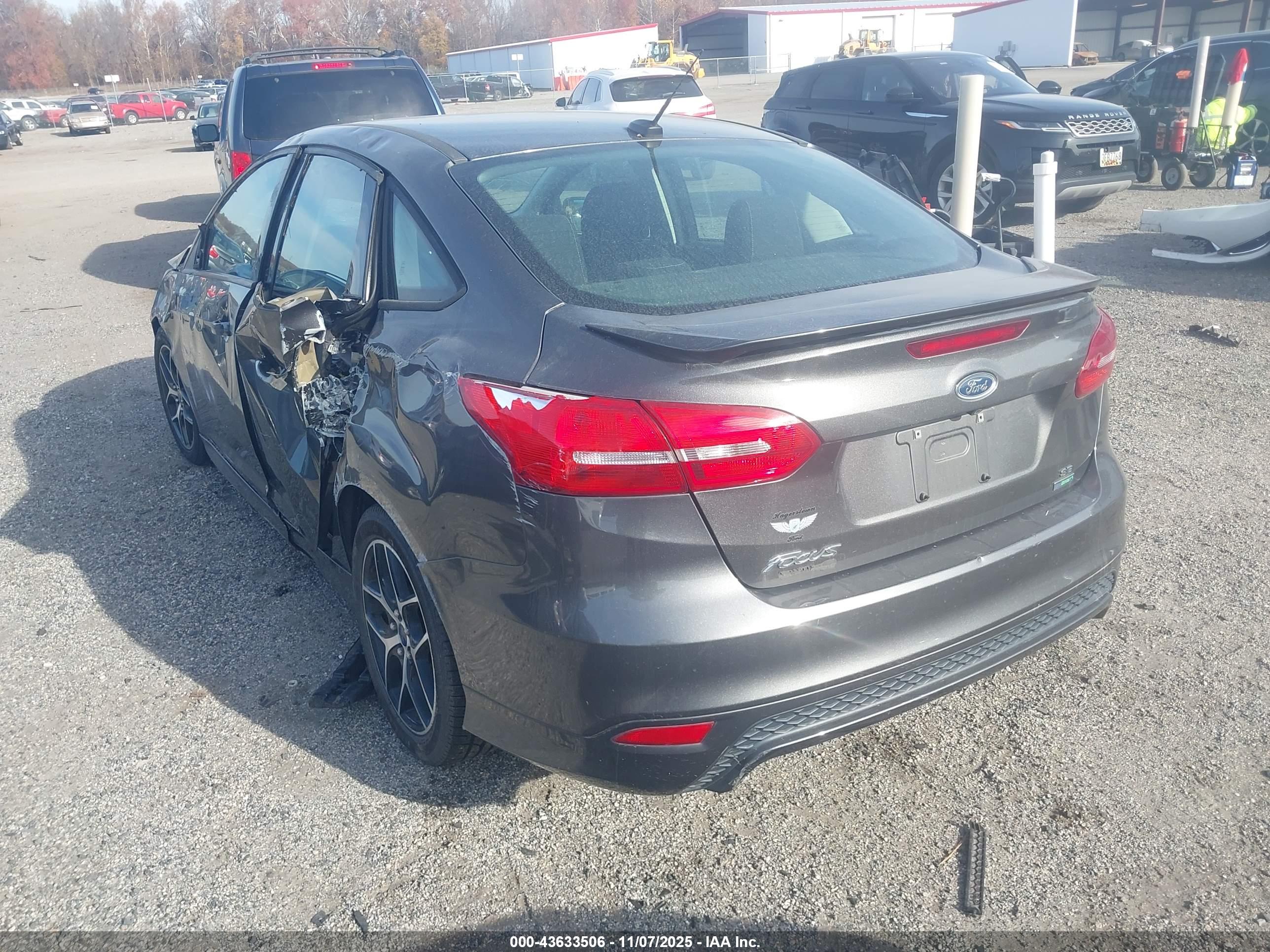 FORD FOCUS image 3