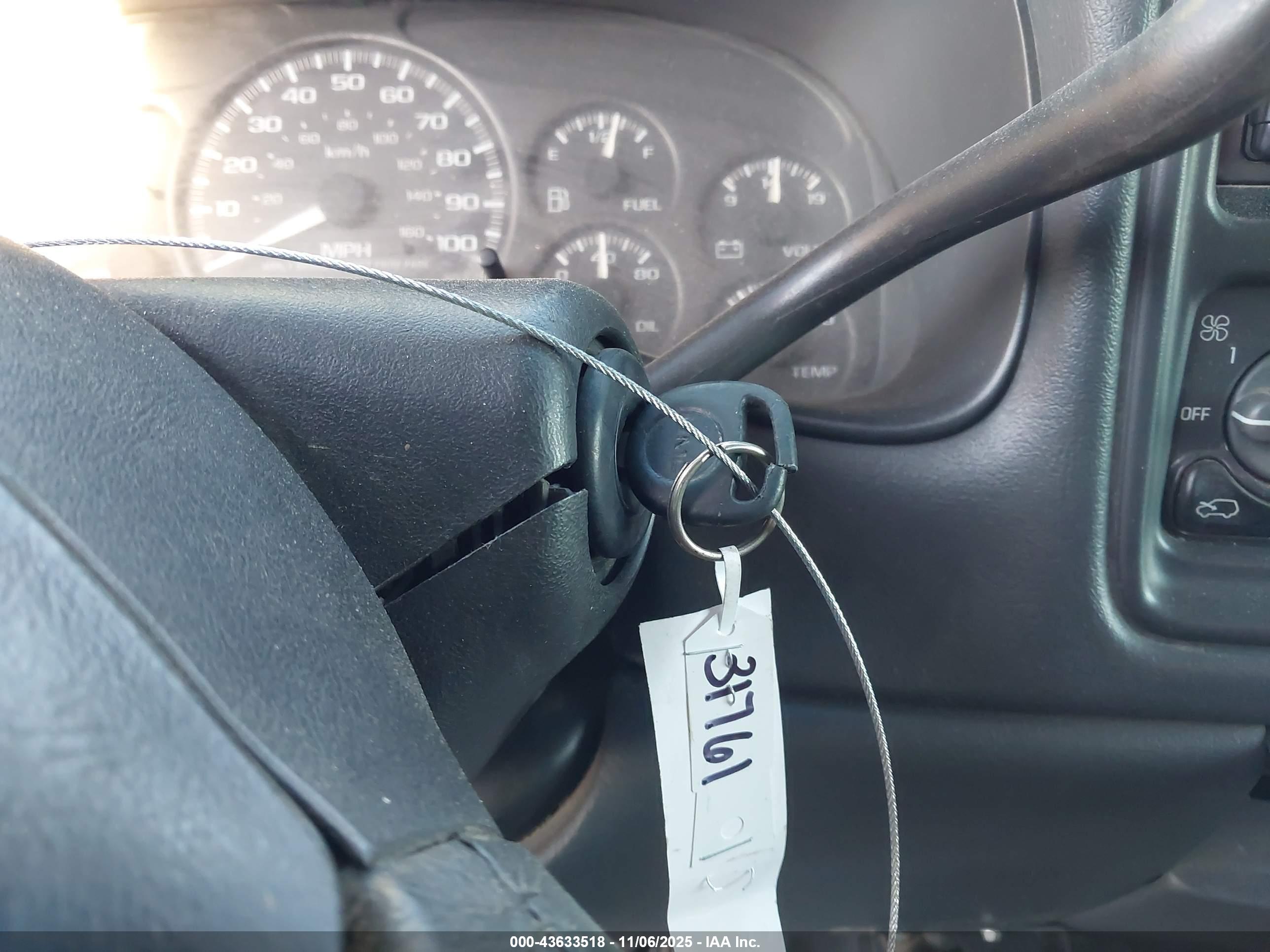 GMC SIERRA image 11