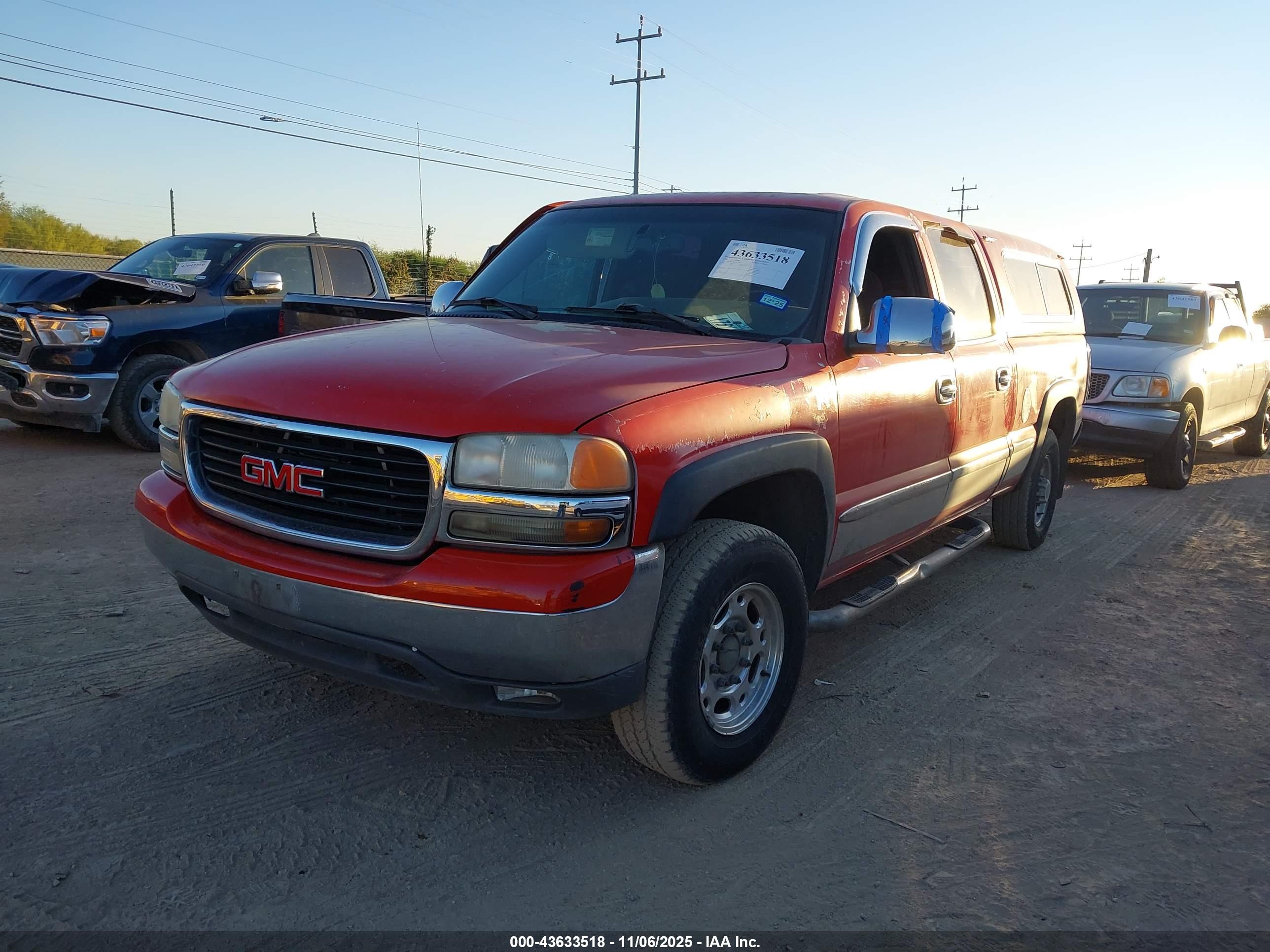 GMC SIERRA image 2